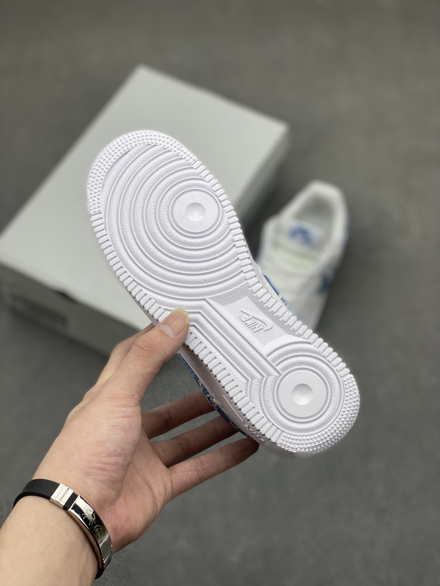 Nike Air Force 1 Low White Paisley Casual Sneakers, Sizes 36-45 Available 7 i1716834390 7633 0