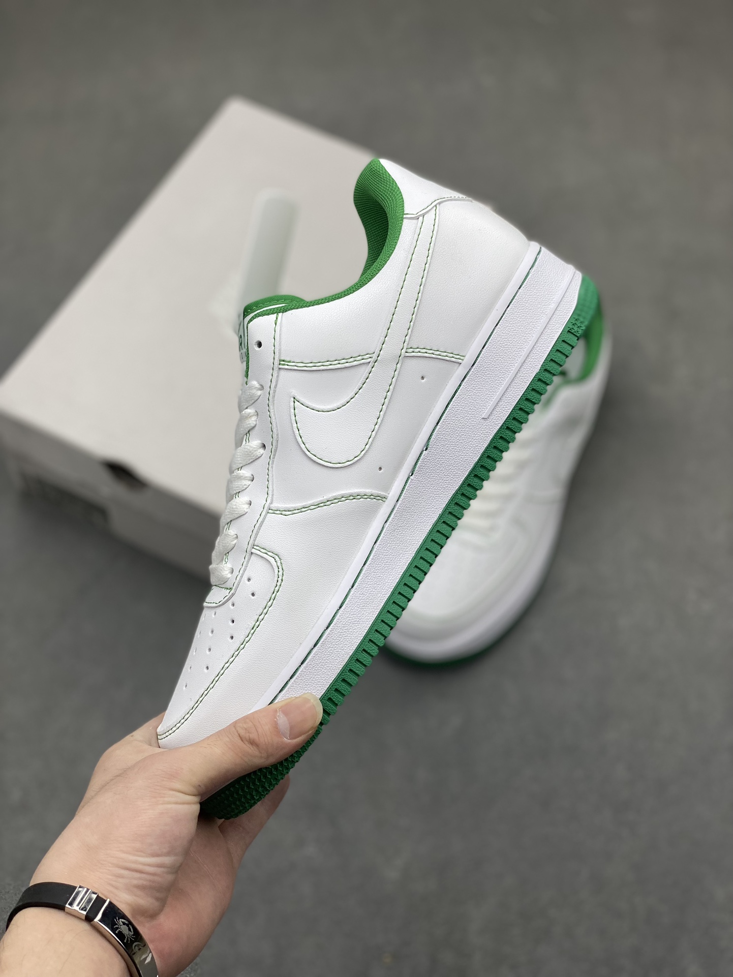 Nike Air Force 1 Low White Green Casual Sneakers - Iconic Style & Comfort 4 i1716834411 390 0