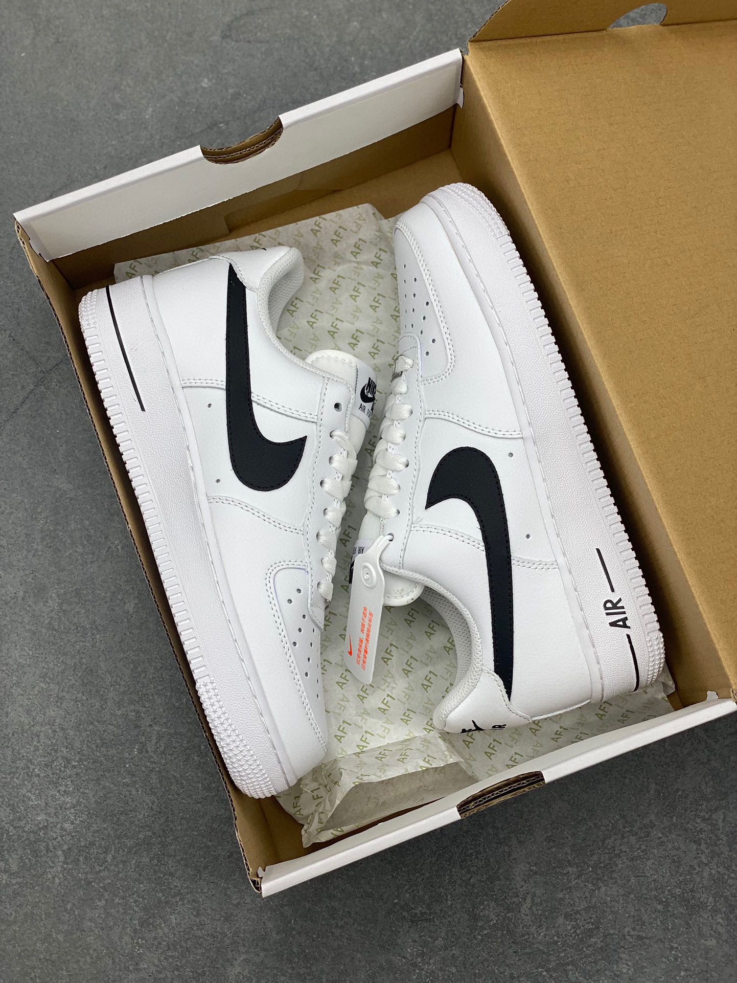 Nike Air Force 1 '07 Low White/Black - Iconic Style & Comfort 10 i1716836858 2799 4