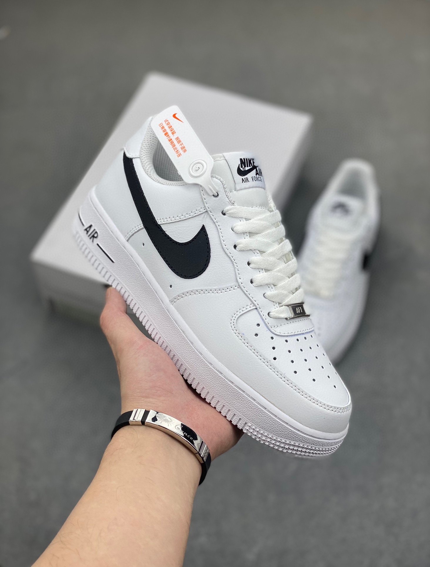 Nike Air Force 1 '07 Low White/Black - Iconic Style & Comfort 2 i1716836858 4462 1