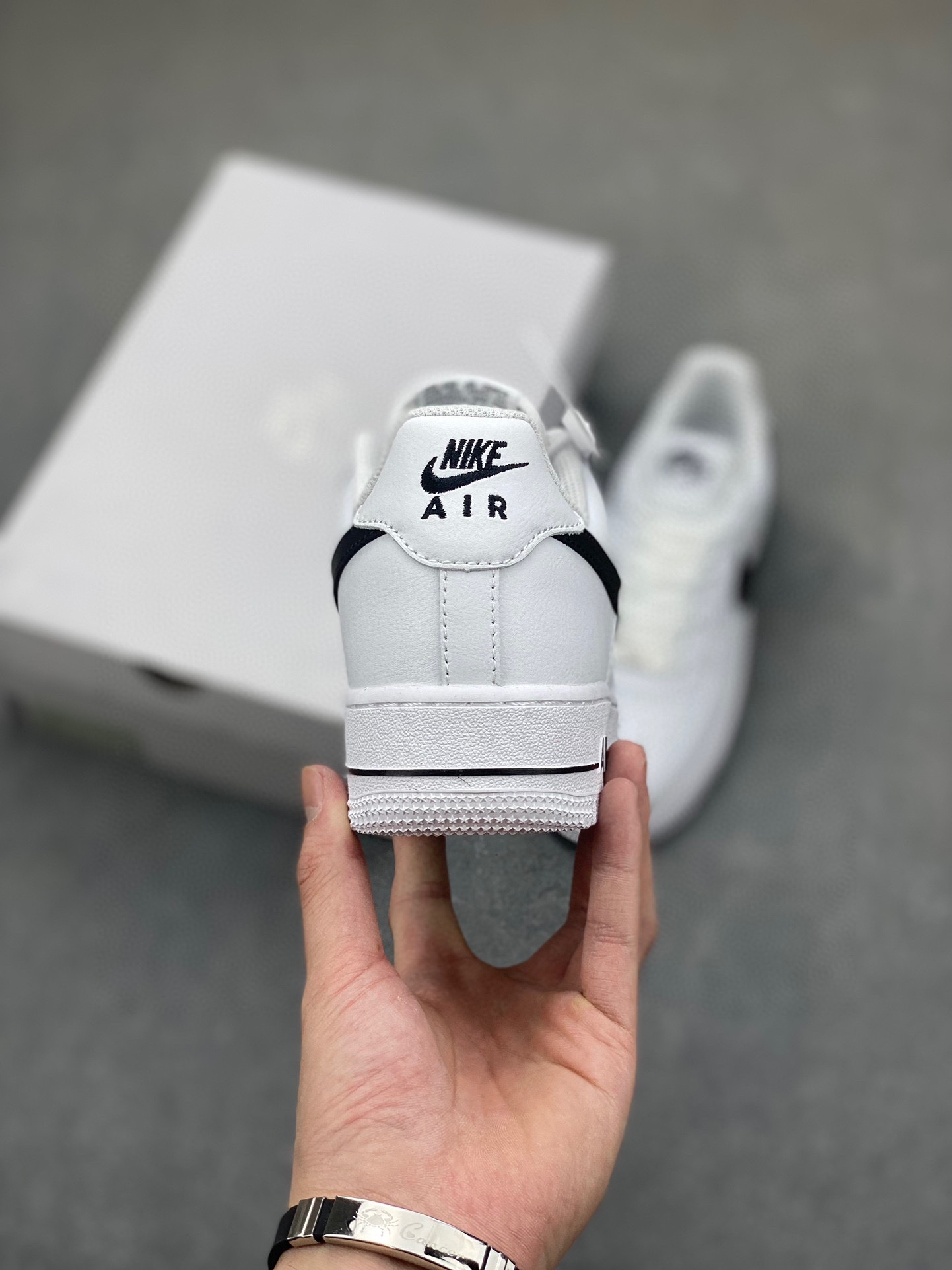 Nike Air Force 1 '07 Low White/Black - Iconic Style & Comfort 5 i1716836858 485 0