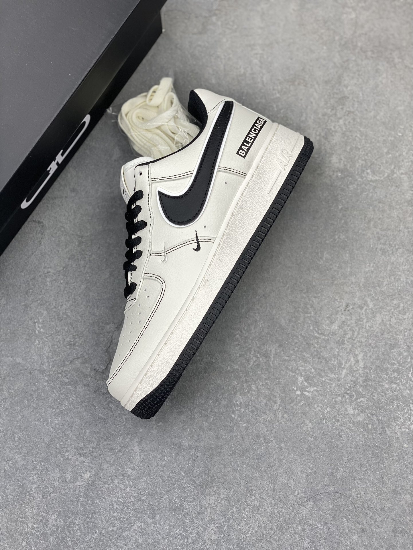 Balenciaga x Nike Air Force 1 '07 Low Black/White Custom Sneakers 8 i1716930021 702 3