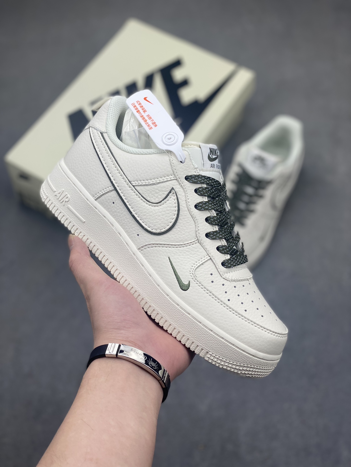 Nike Air Force 1 Low '07 Classic Green: Reflective Low-Top Sneakers 2 i1717005140 2395 5