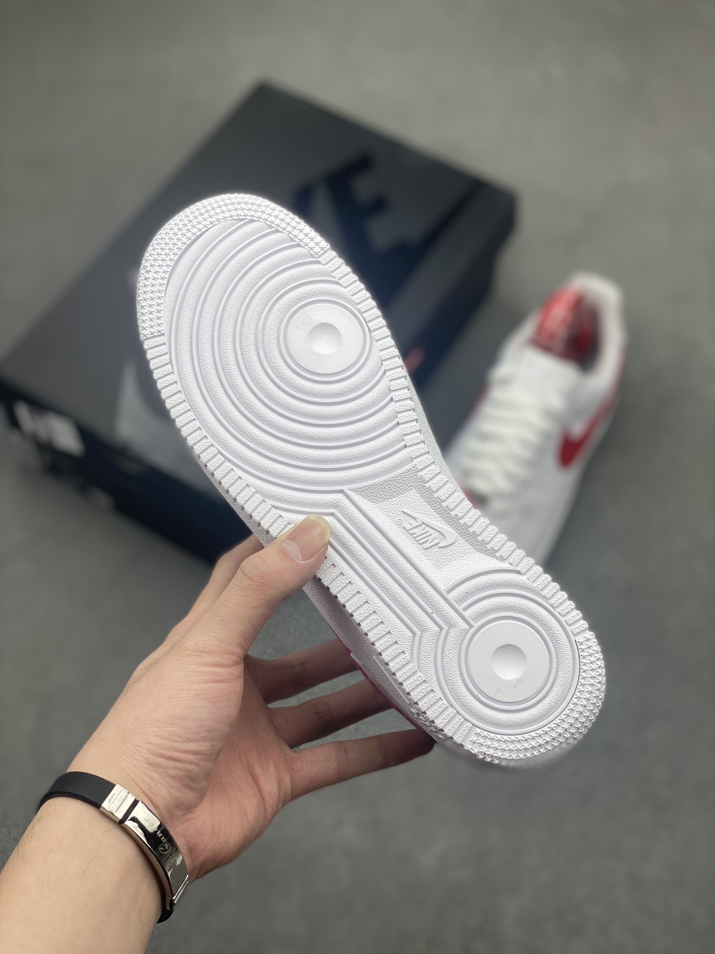 Supreme x Nike Air Force 1 Low White/Red - CU9225-101 Limited Edition 7 i1717005431 4419 1