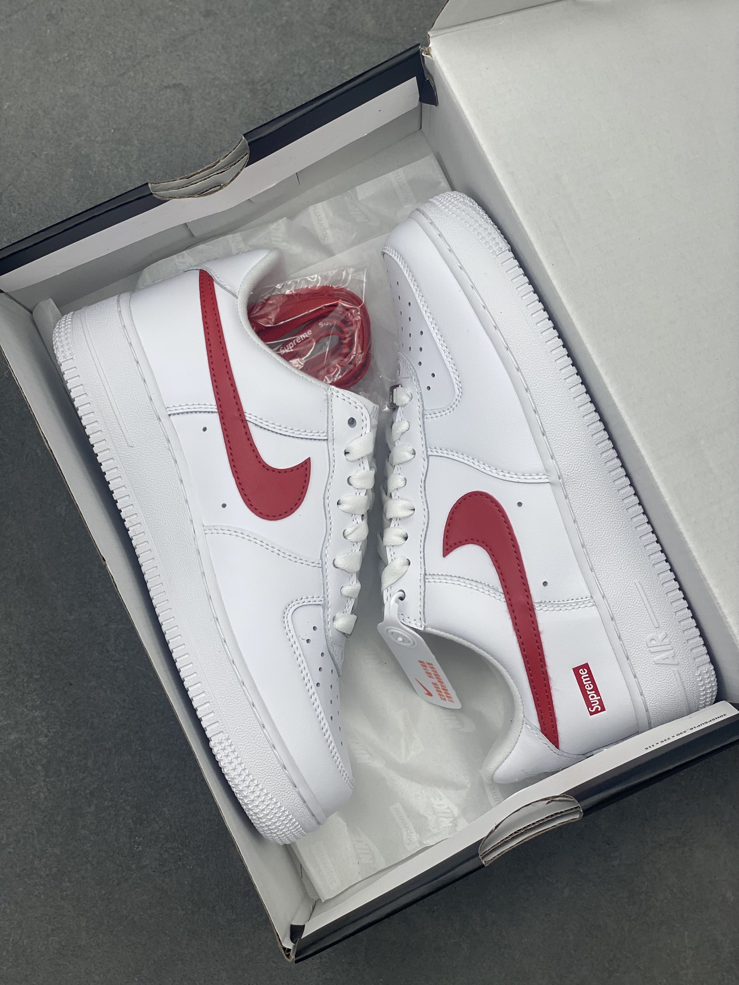 Supreme x Nike Air Force 1 Low White/Red - CU9225-101 Limited Edition 10 i1717005431 5281 6