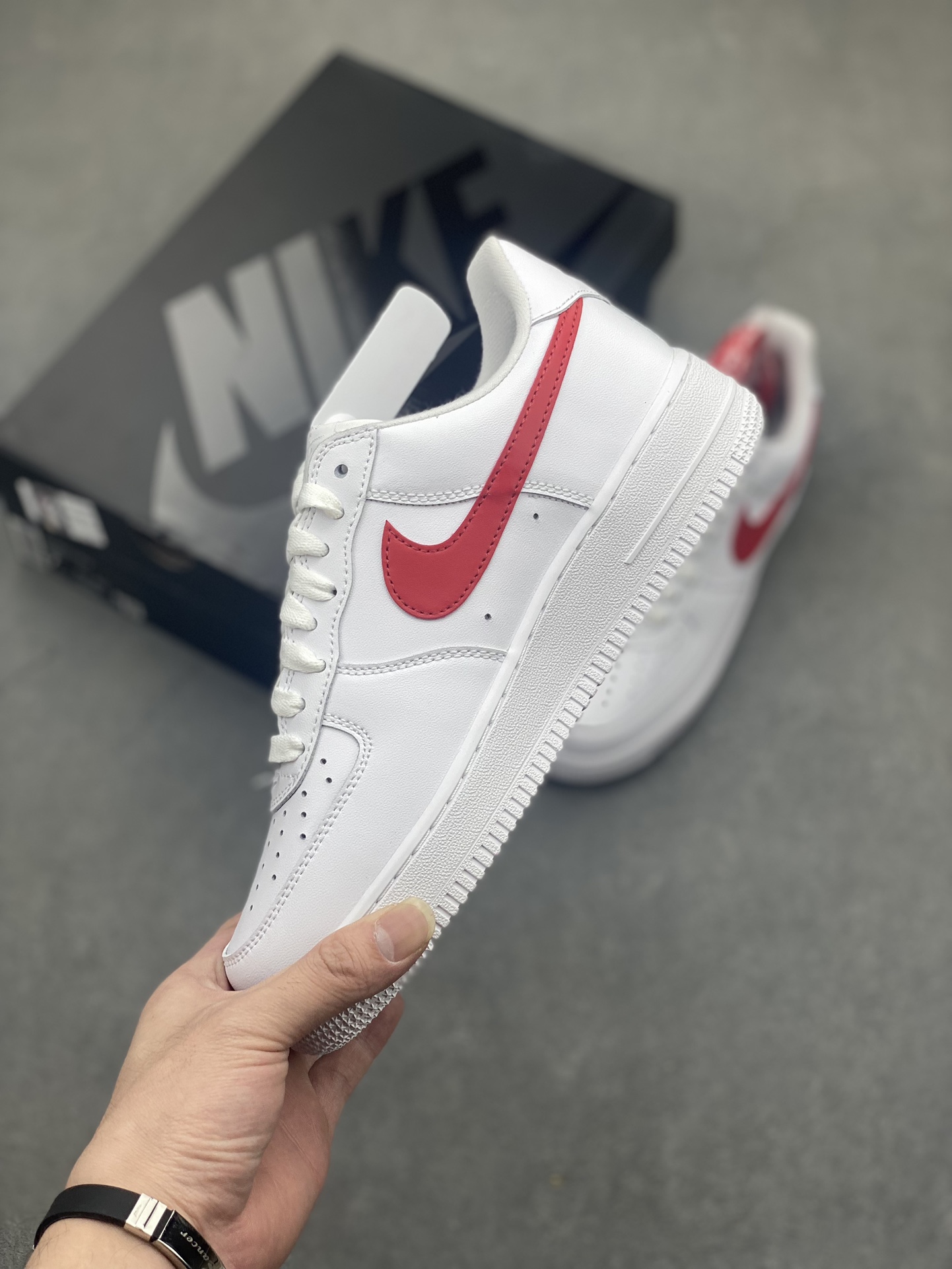 Supreme x Nike Air Force 1 Low White/Red - CU9225-101 Limited Edition 4 i1717005431 5943 8