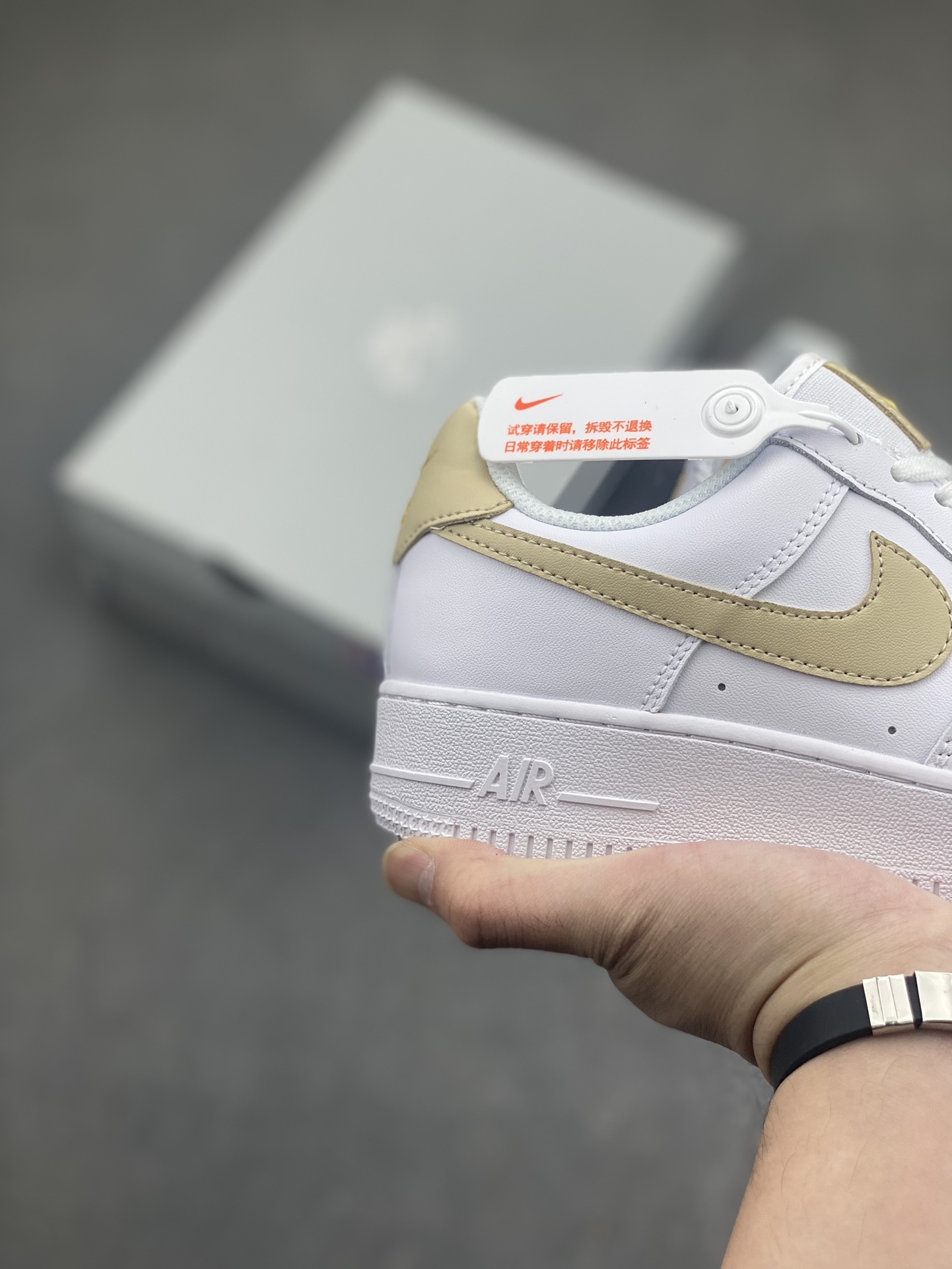 Nike Air Force 1 Low White/Gold: Iconic Style, Superior Comfort 6 i1717005698 9376 2