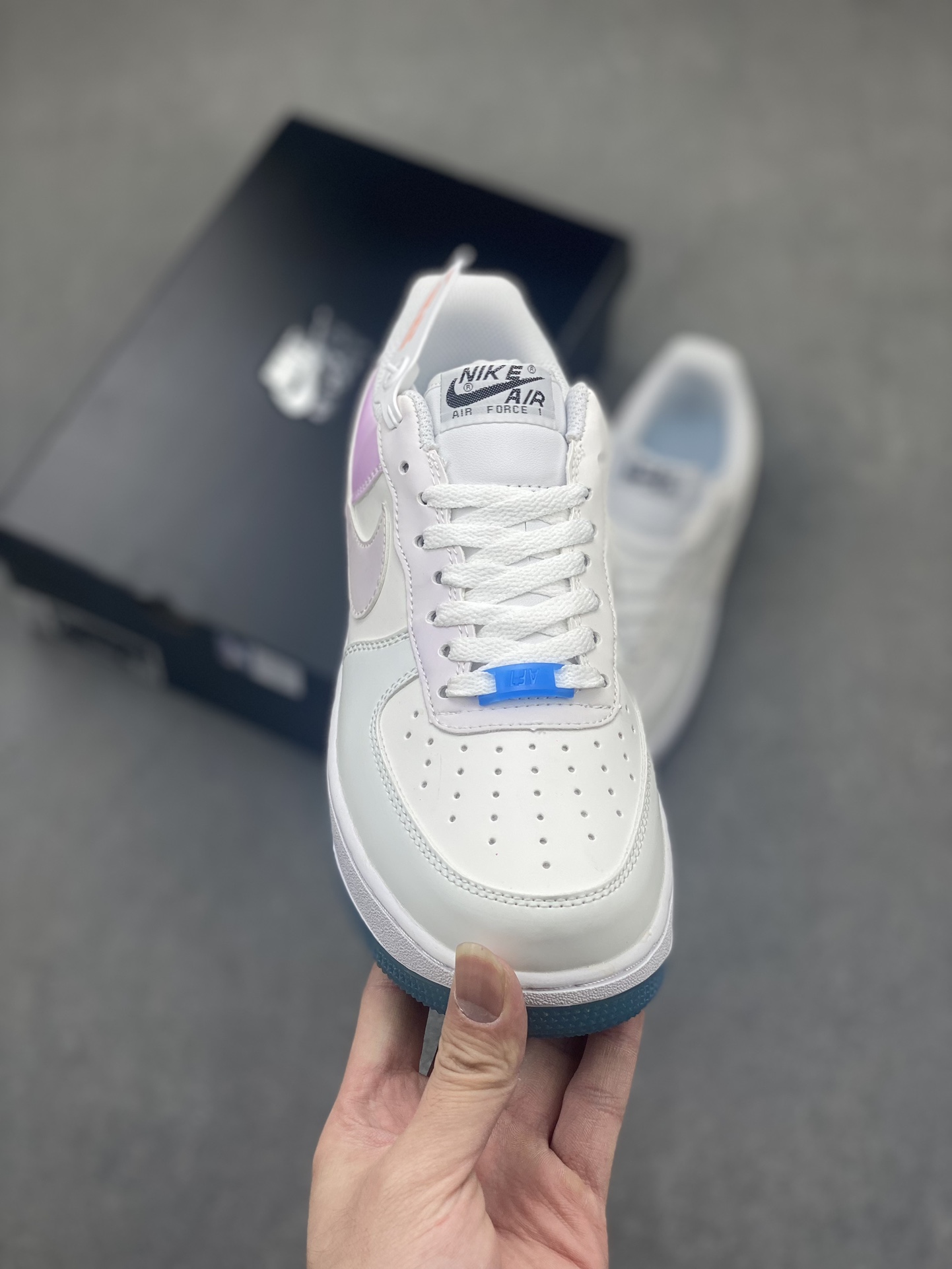 Nike Air Force 1 Low Heat Reactive Chameleon Sneakers 3 i1717005883 7868 4