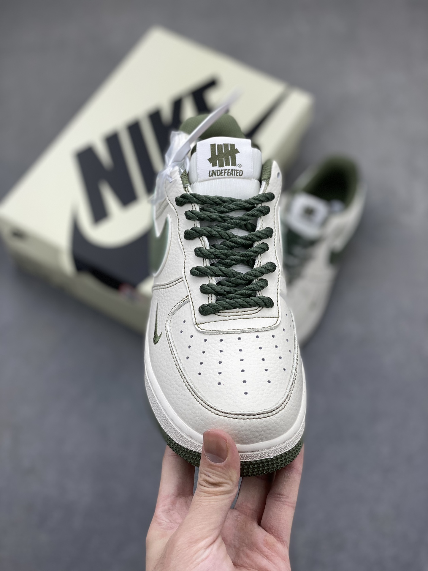 Undefeated x Nike Air Force 1 Low Olive Canvas Sneakers - Limited Edition 3 i1717099460 3665 4