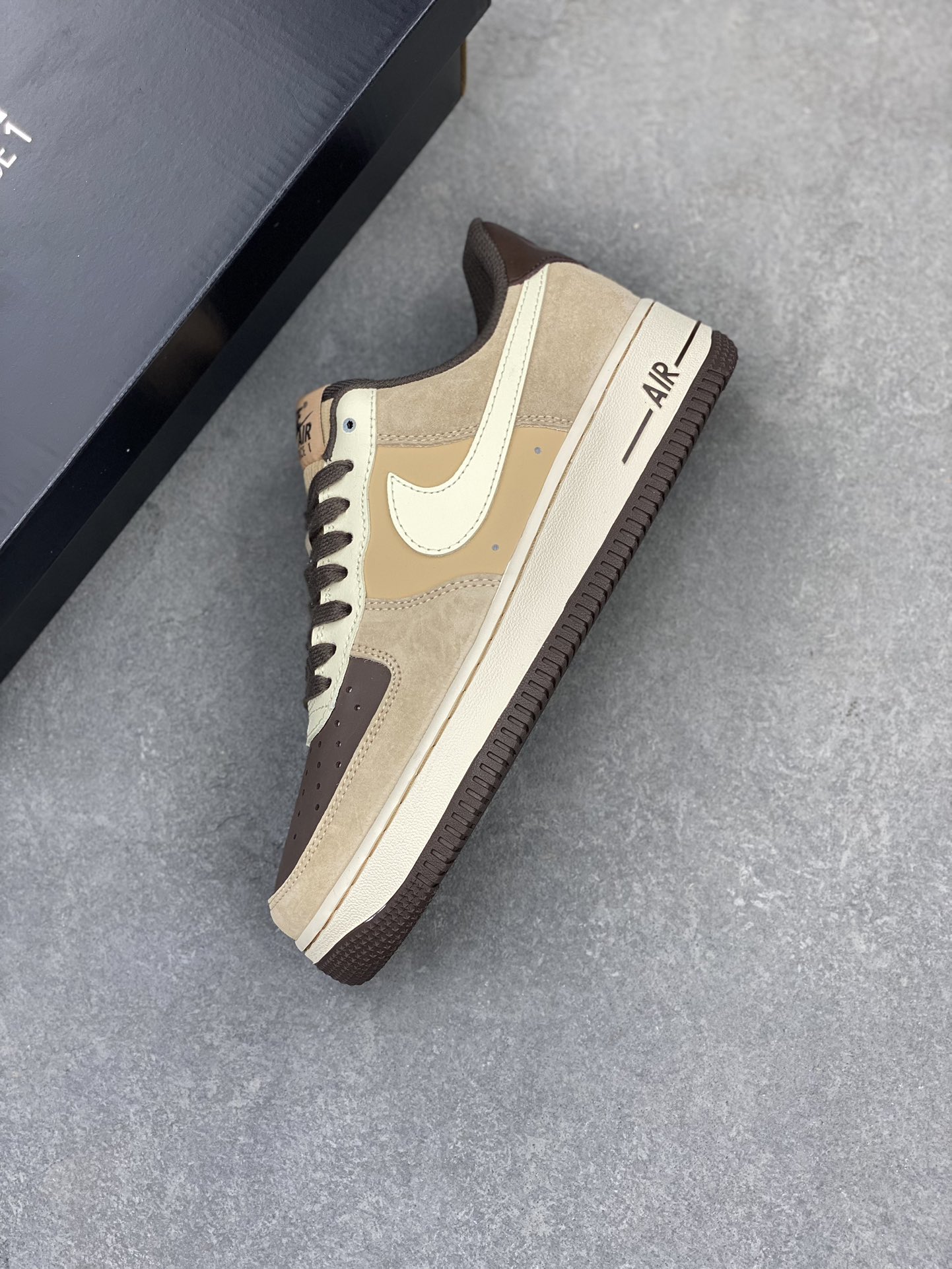 Nike Air Force 1 Low 'Light British Tan' FB8878-200 - Premium Comfort, Style 8 i1717099591 5446 3