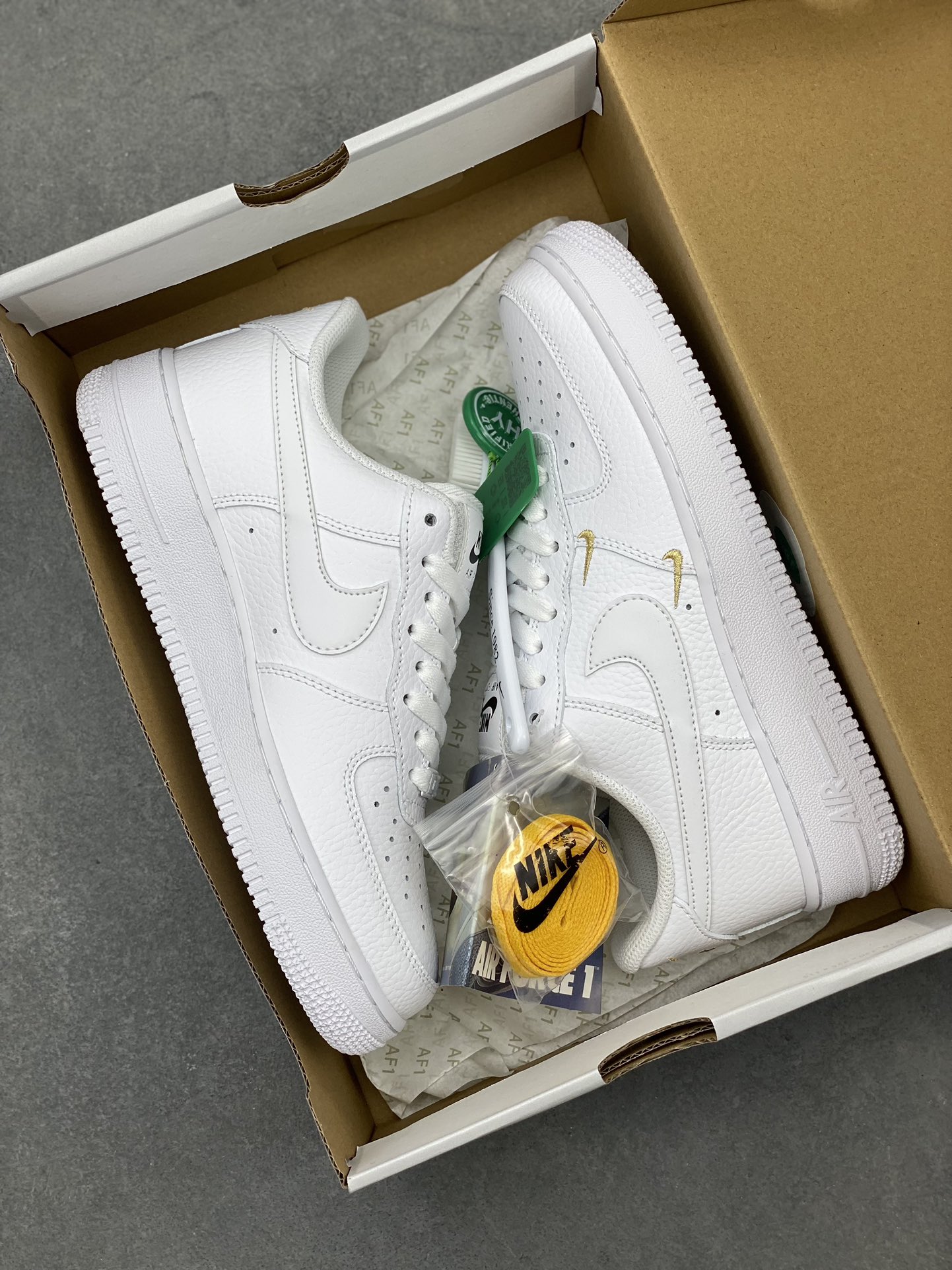 Nike Air Force 1 Low White/Gold Sneakers Original Quality - CT1989-100 10 i1717186245 6242 7