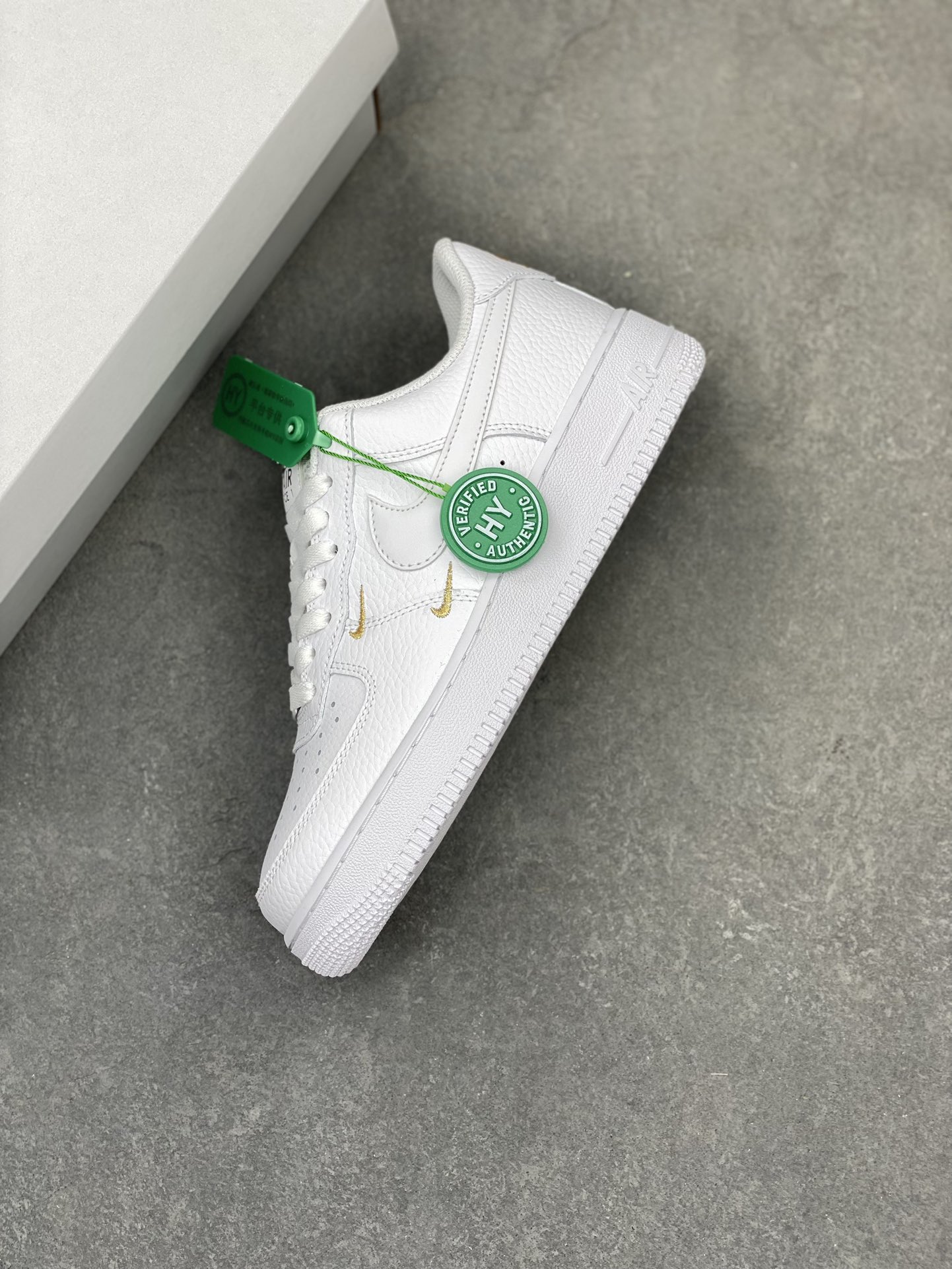 Nike Air Force 1 Low White/Gold Sneakers Original Quality - CT1989-100 8 i1717186245 761 4