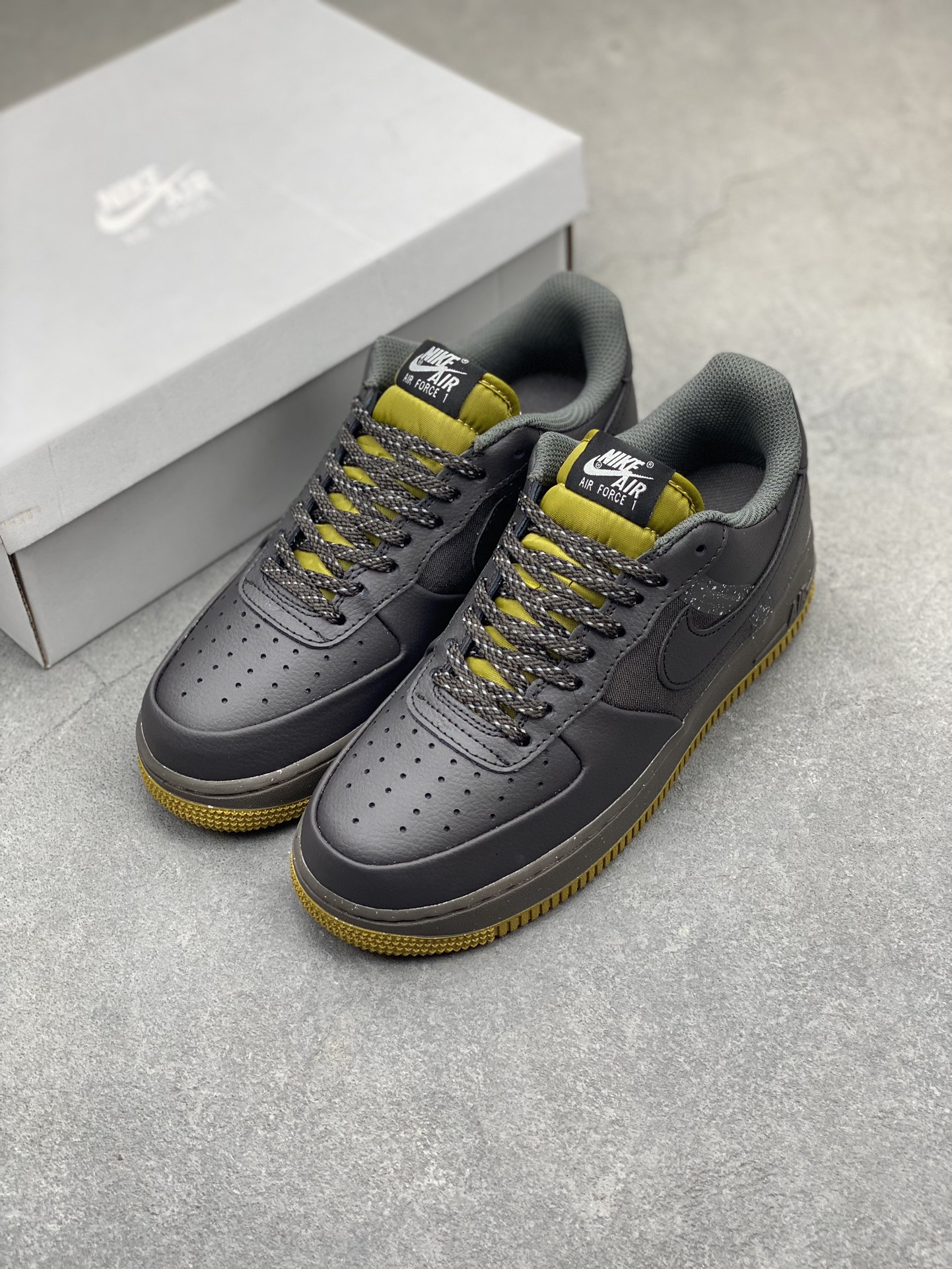Nike Air Force 1 '07 Low FB8877-001 Gray/Yellow Men's Sneakers 9 i1717270563 772 0
