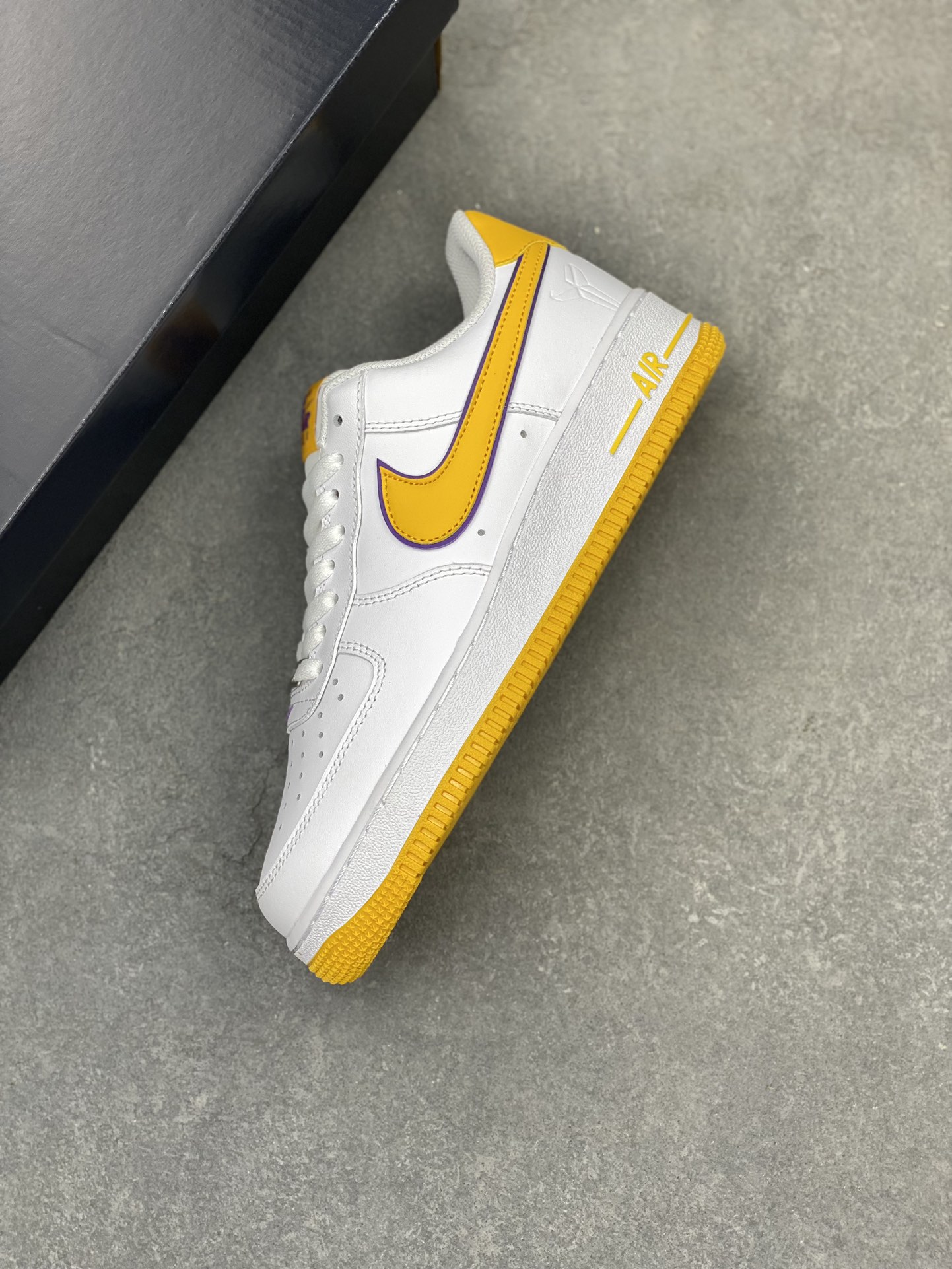 Nike Air Force 1 Low White Yellow FZ1151-100 Sneakers 8 i1717357752 2365 2