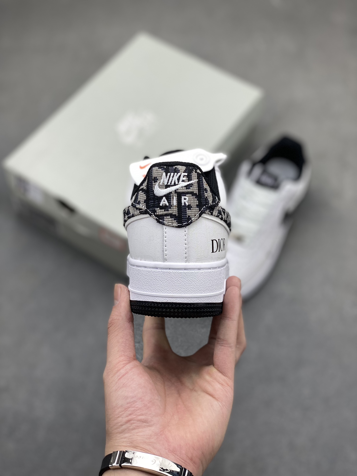 Nike Air Force 1 Low Dior White Black Sneakers DR6239-837 5 i1717357863 9007 2