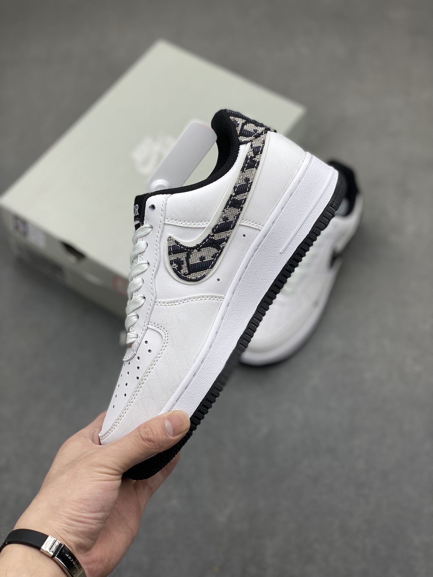 Nike Air Force 1 Low Dior White Black Sneakers DR6239-837 4 i1717357863 9623 6