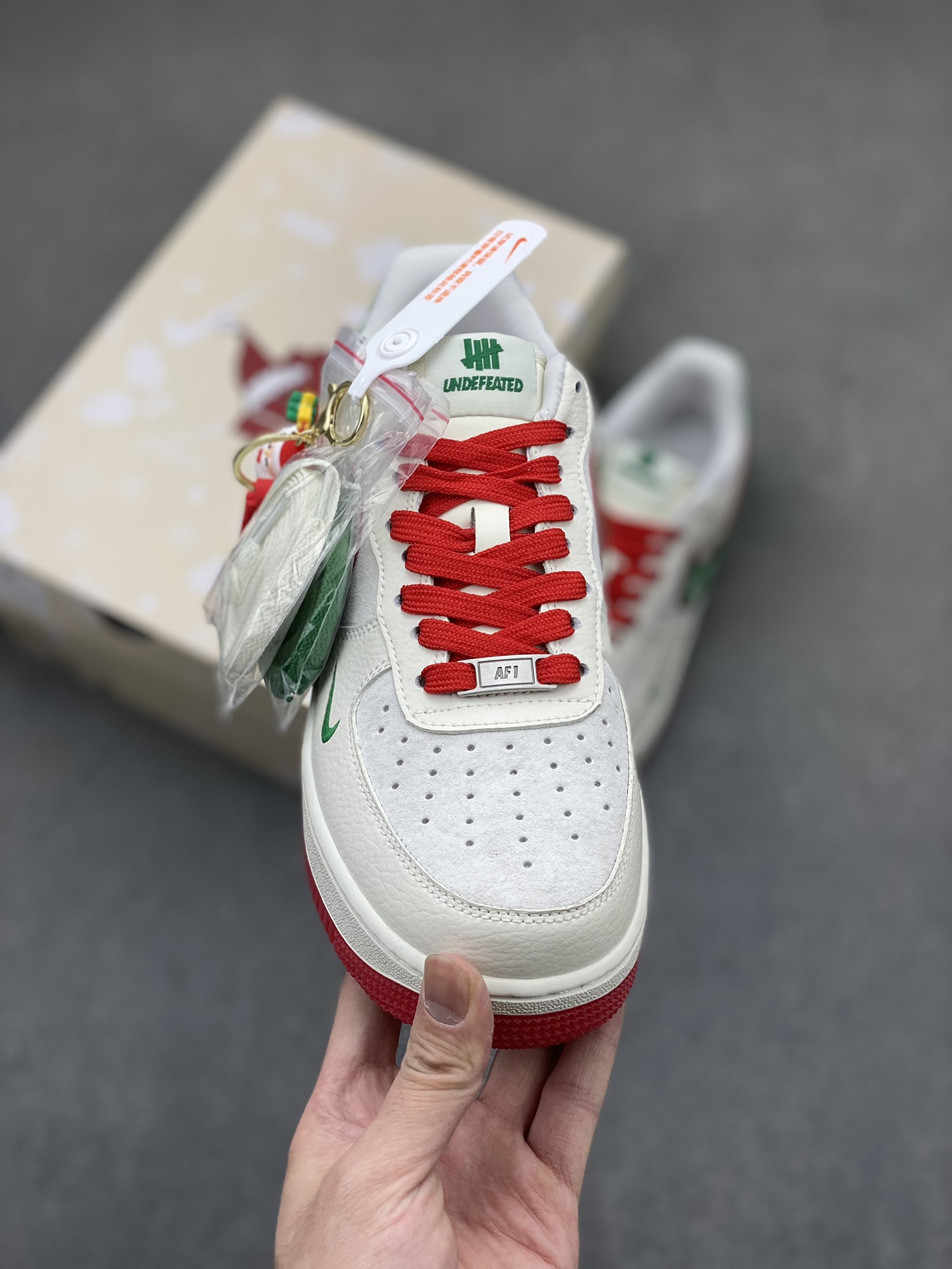 Nike Air Force 1 '07 Low 'Christmas' Casual Shoes DH6239-839 3 i1717446636 67 2