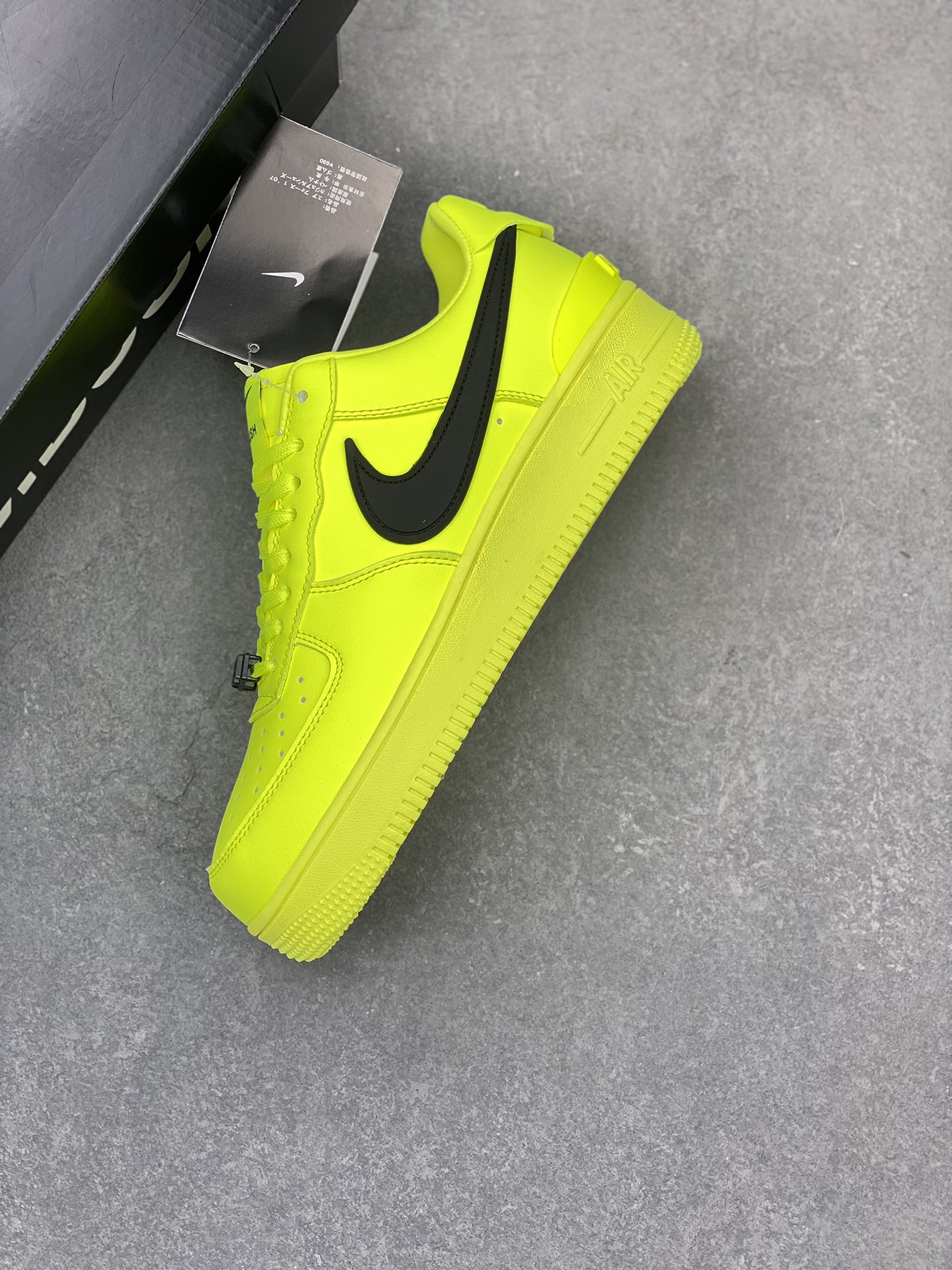 Nike Air Force 1 Low AMBUSH Lime Green Sneakers DV3464-300 8 i1717447608 4245 3