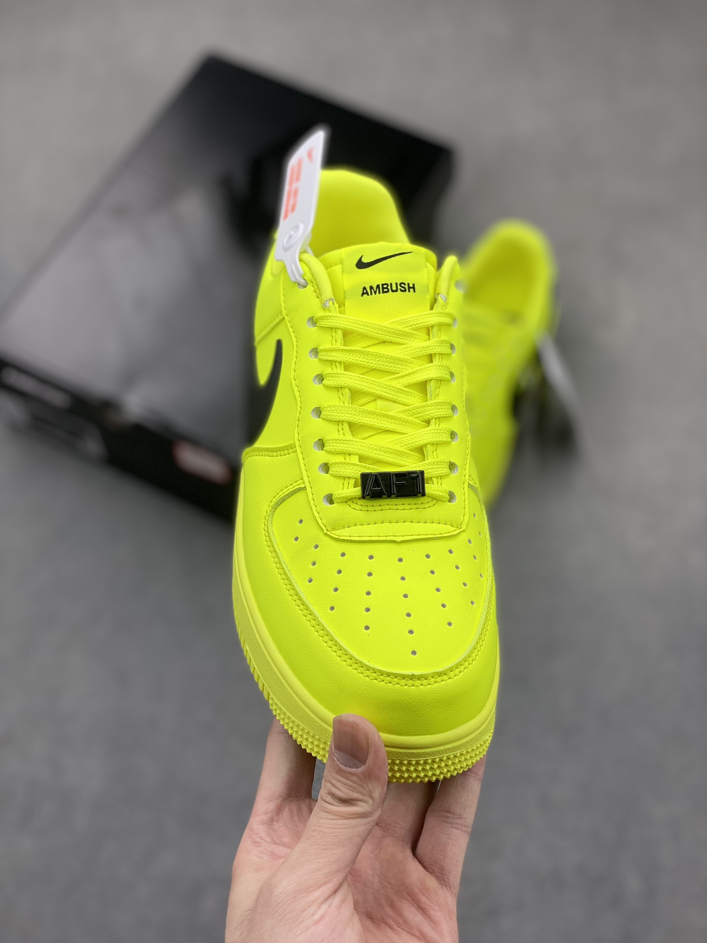 Nike Air Force 1 Low AMBUSH Lime Green Sneakers DV3464-300 3 i1717447608 5990 4