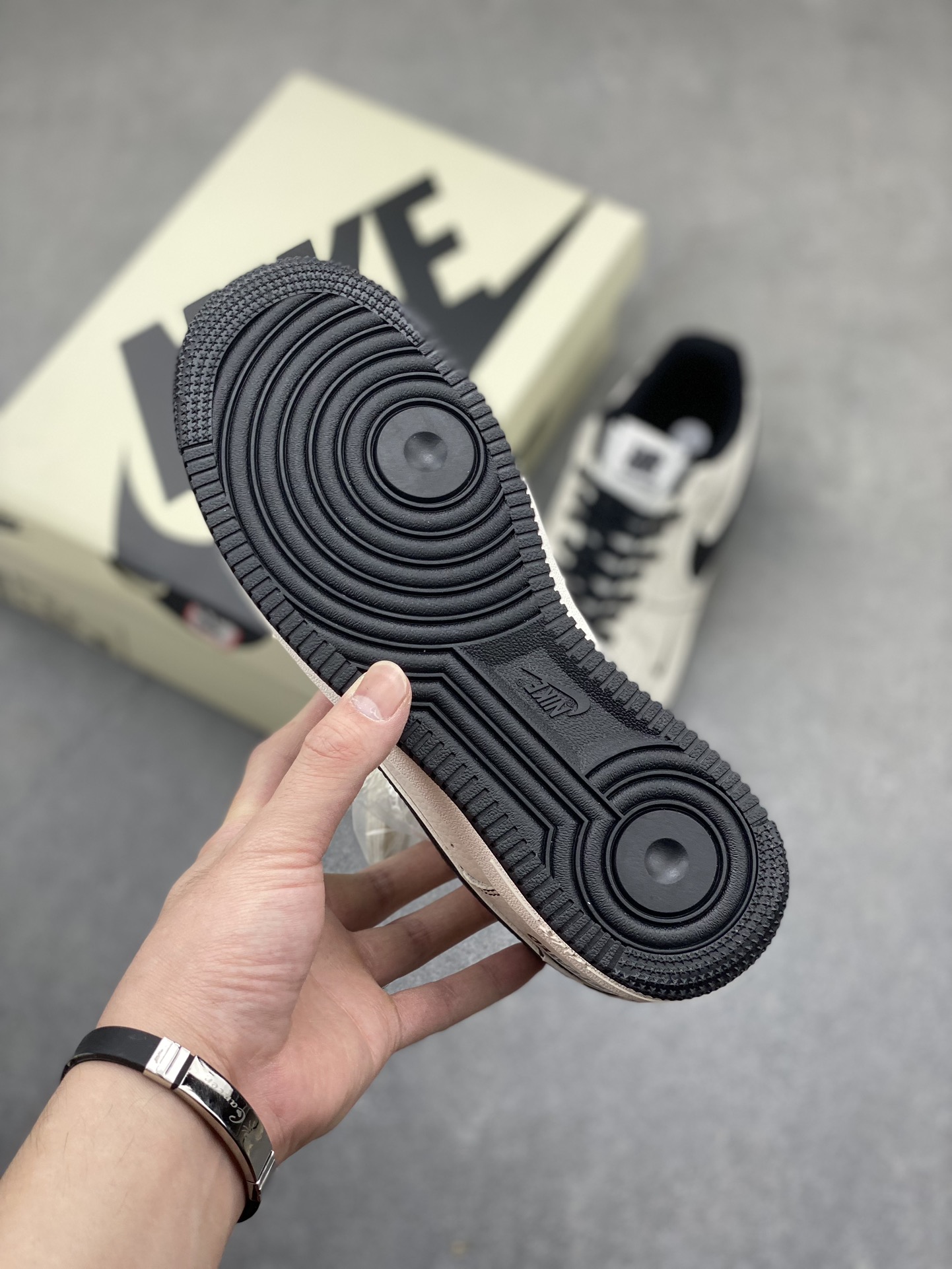 Nike Air Force 1 Low Undefeated Black Sesame - Limited Edition Sneakers 7 i1717530006 715 1