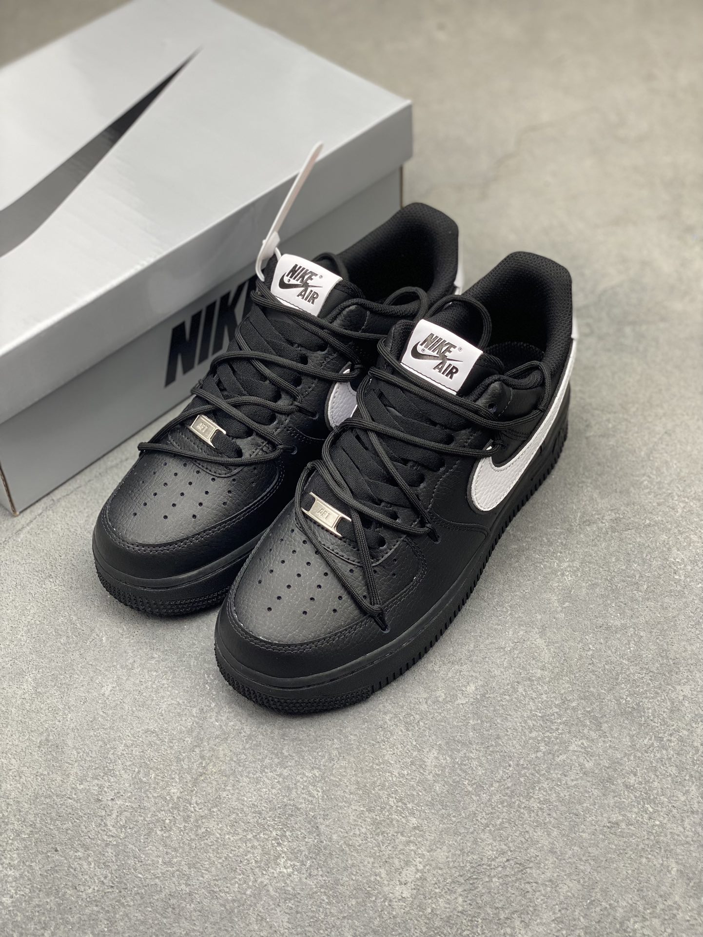 Nike Air Force 1 Low Black & White: Classic Comfort & Style 9 i1717530087 6523 3