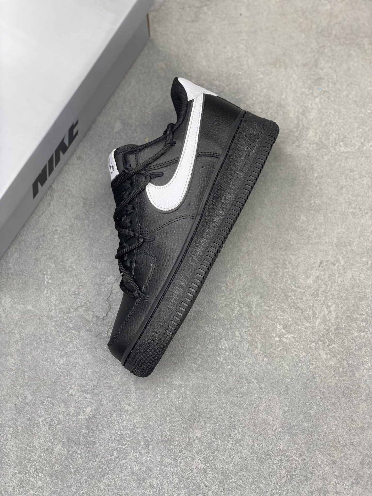 Nike Air Force 1 Low Black & White: Classic Comfort & Style 8 i1717530088 8132 7