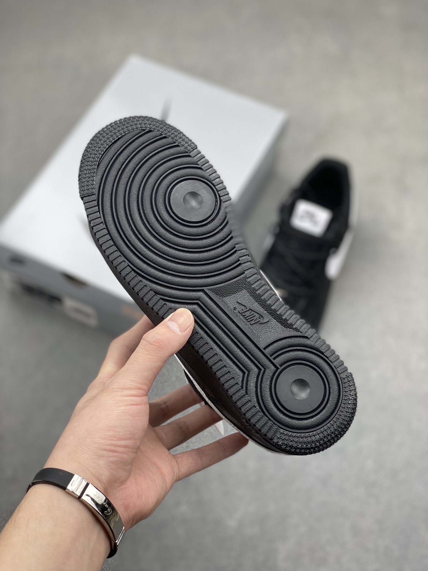 Nike Air Force 1 Low Black & White: Classic Comfort & Style 7 i1717530088 9019 6
