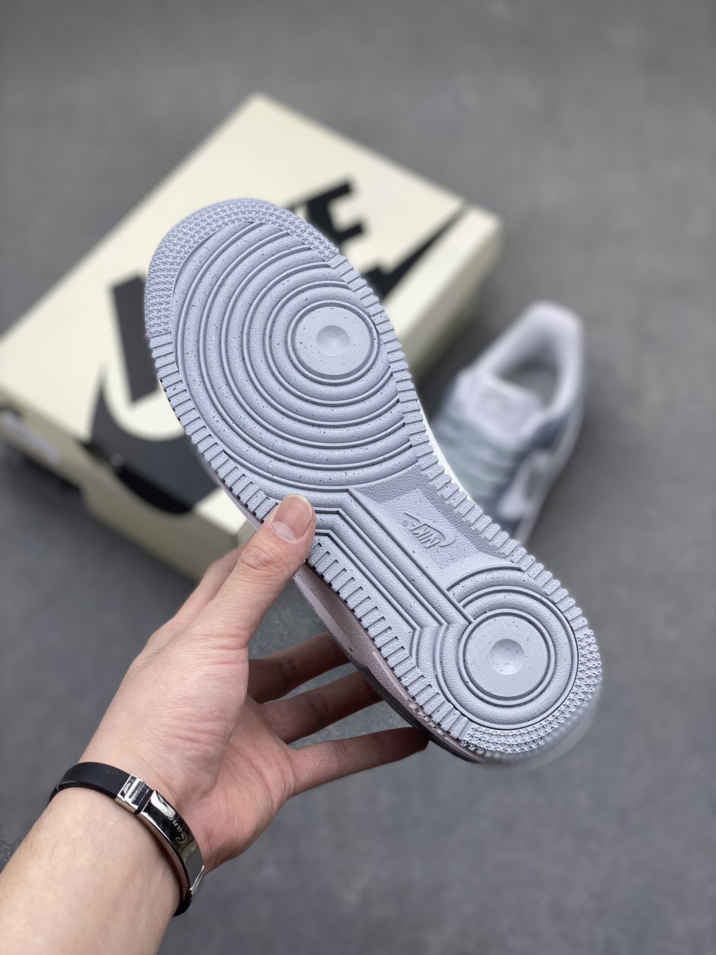 Nike Air Force 1 Low Grey White Sneakers FJ4146-111 7 i1717530238 6727 1