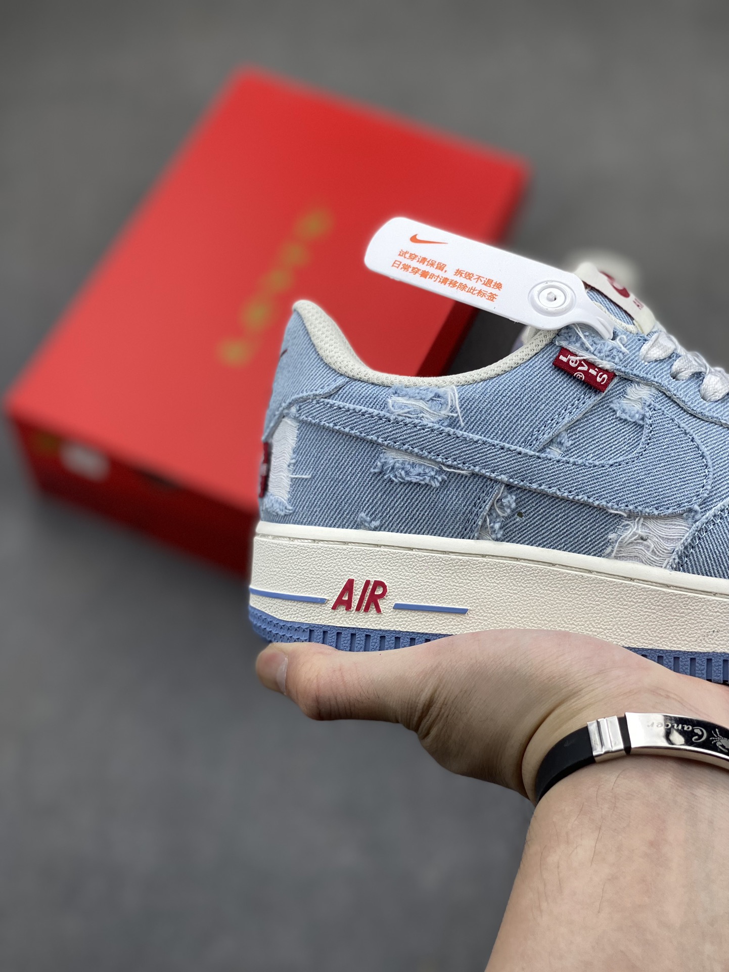 Levi's x Nike Air Force 1 Low Denim Sneakers - Limited Edition 6 i1717618935 8798 6