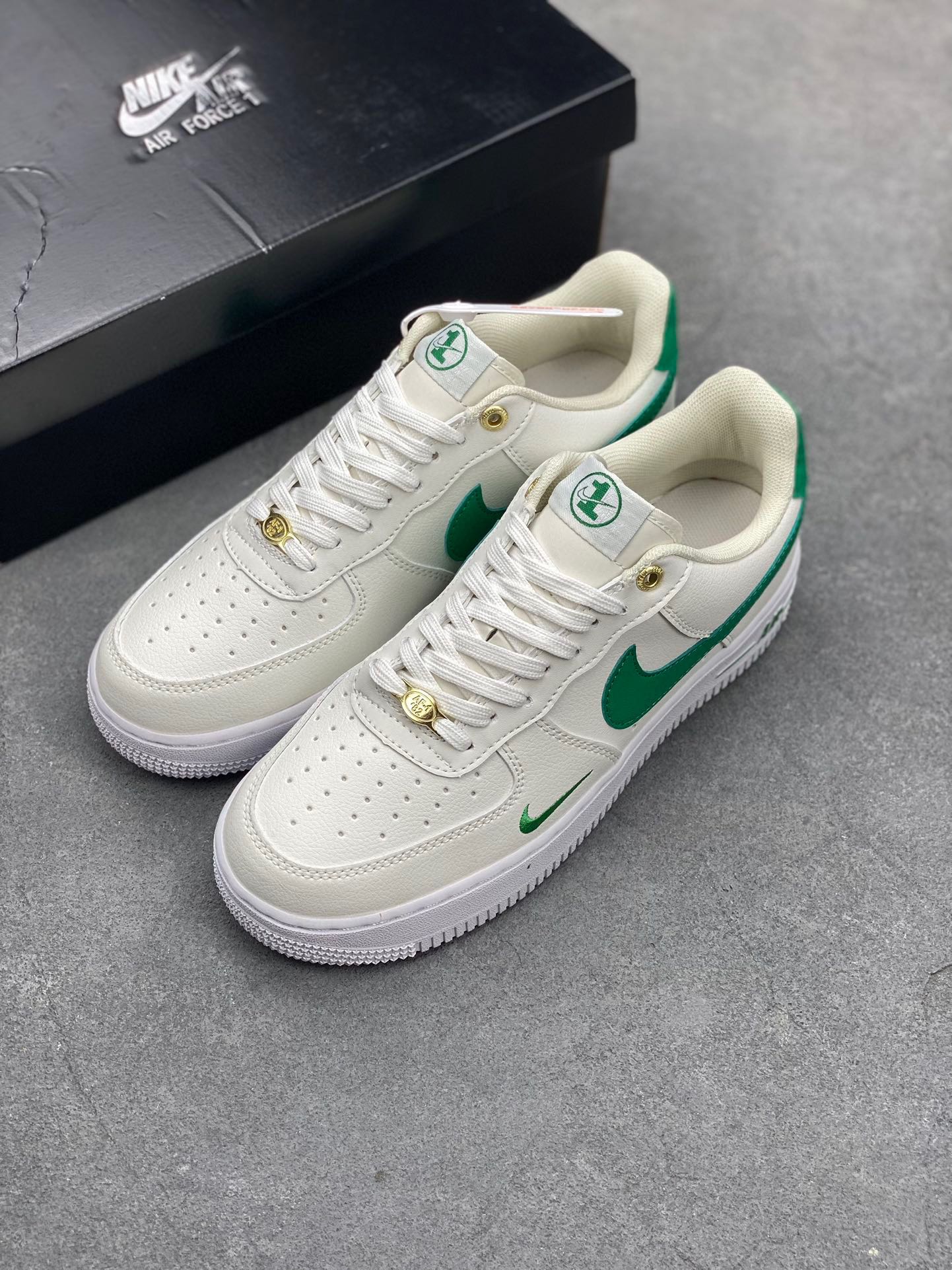 Nike Air Force 1 Low White and Green: Original Quality, Comfortable Fit 9 i1717750625 1996 1
