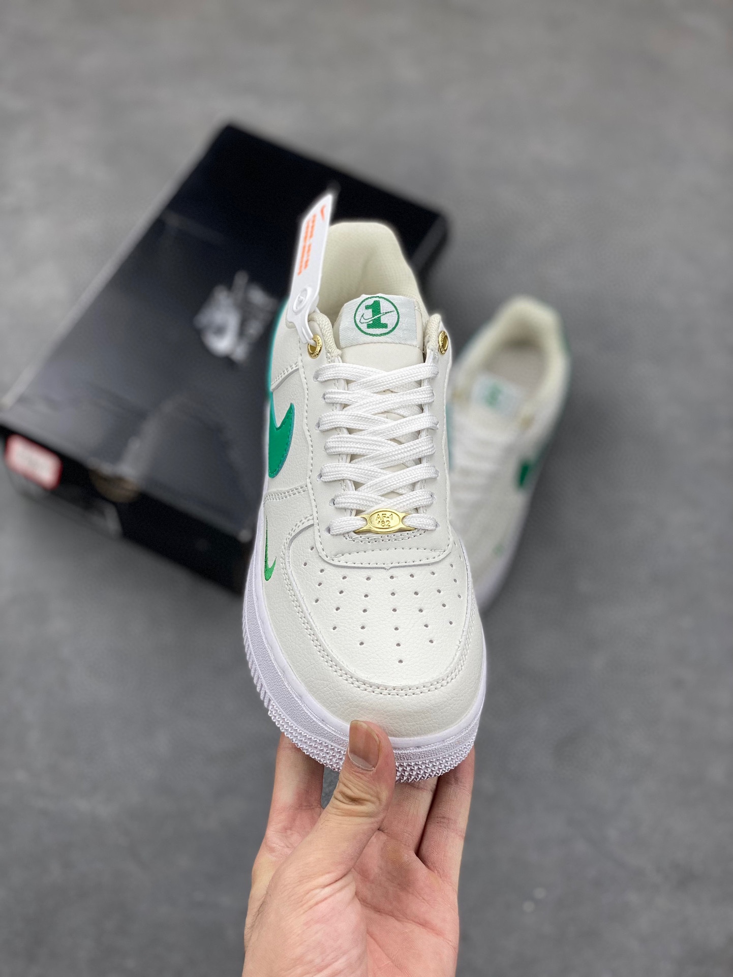 Nike Air Force 1 Low White and Green: Original Quality, Comfortable Fit 3 i1717750625 6931 4