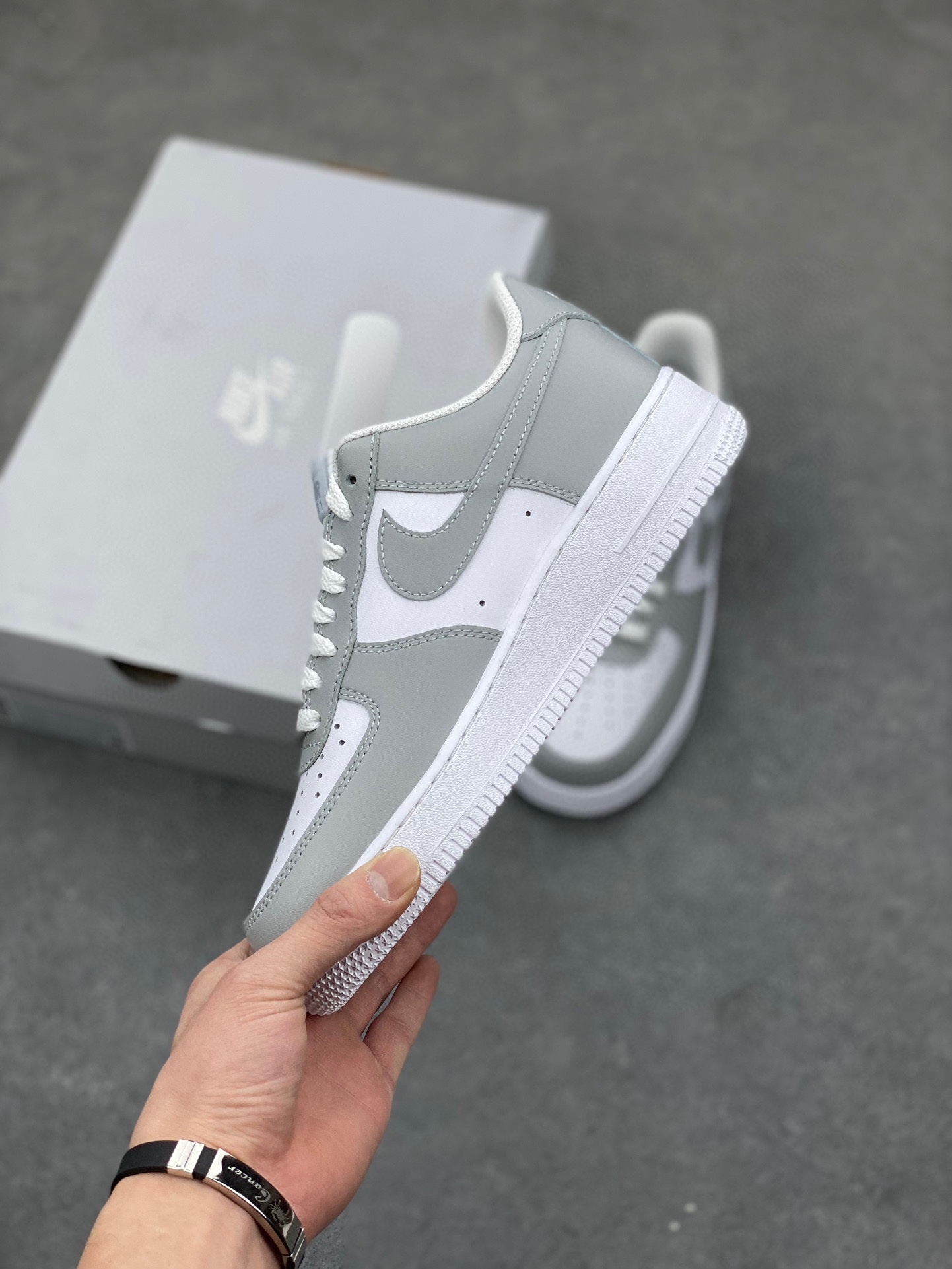 Nike Air Force 1 Low White/Grey: Iconic Style & Comfort for Everyday Wear 4 i1717751040 7414 0