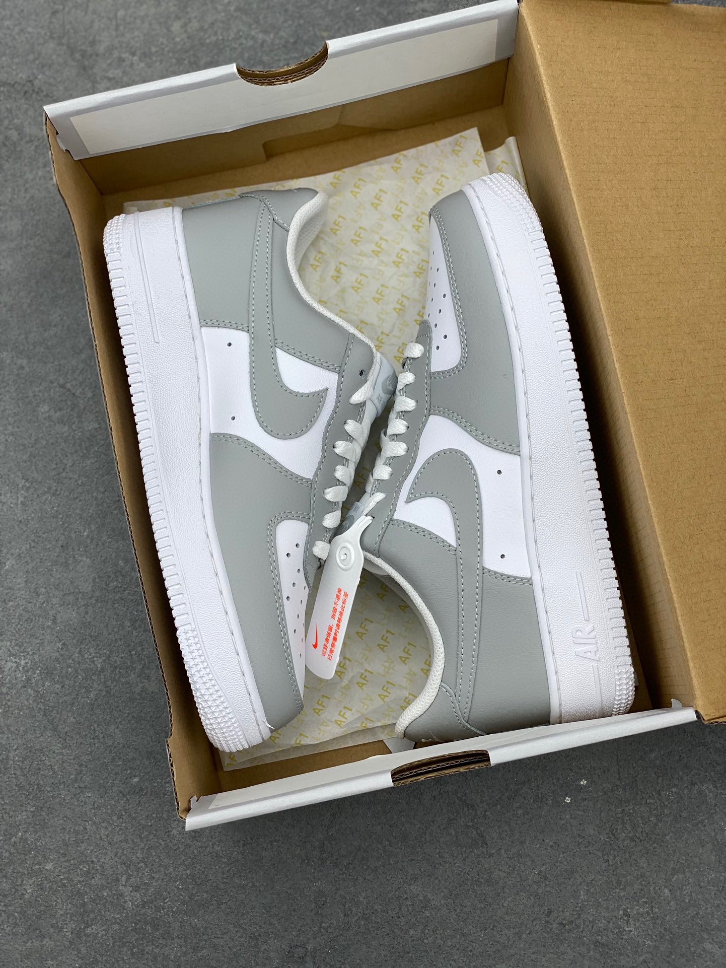 Nike Air Force 1 Low White/Grey: Iconic Style & Comfort for Everyday Wear 10 i1717751040 922 0
