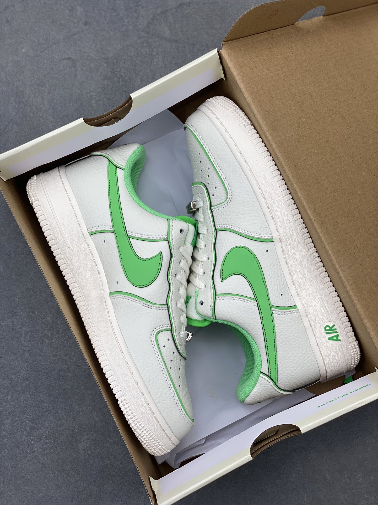 Nike Air Force 1 '07 Low White Green Casual Sneaker Shoes UH8958-022 11 i1717778141 3590 6