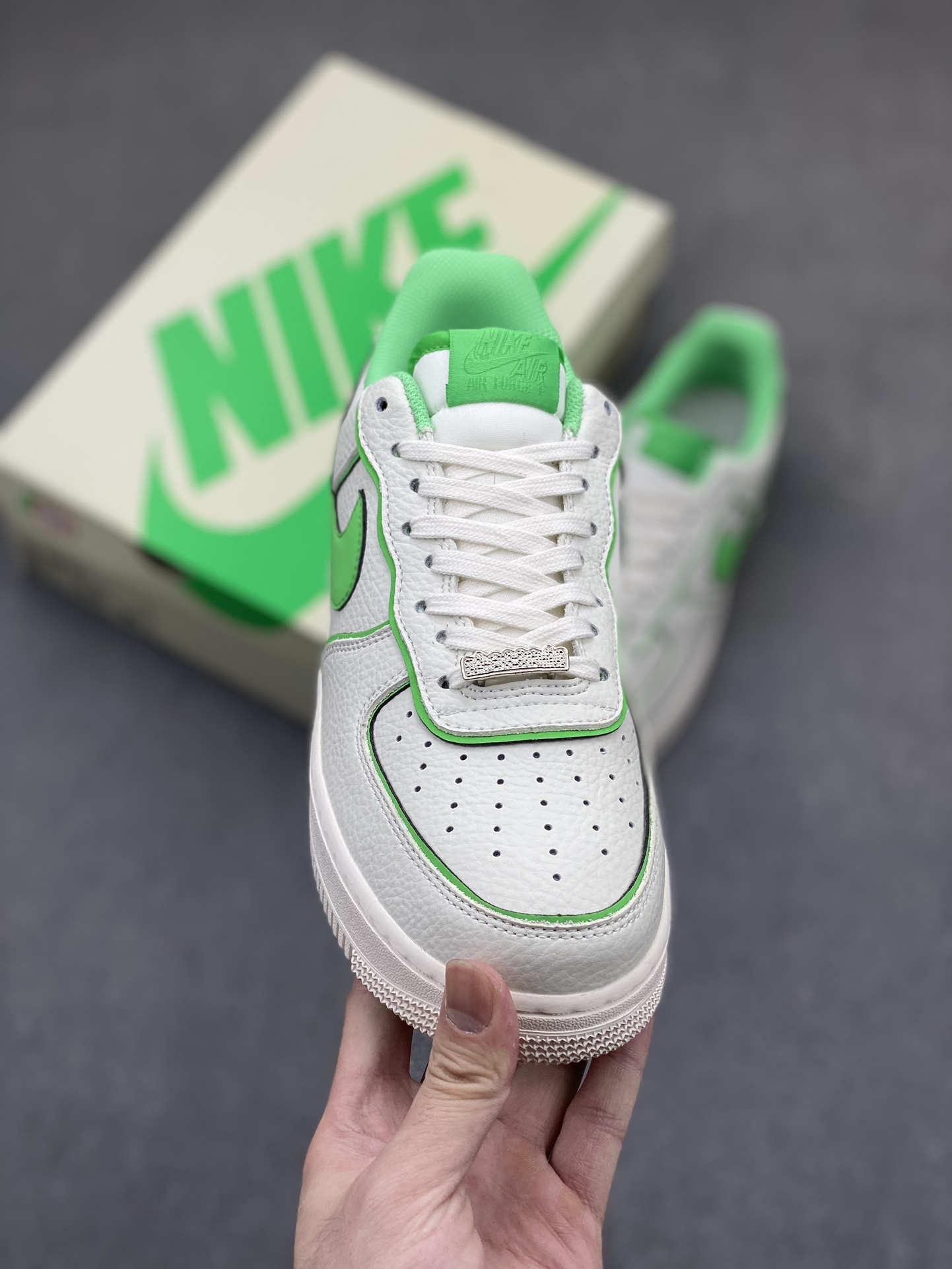Nike Air Force 1 '07 Low White Green Casual Sneaker Shoes UH8958-022 4 i1717778141 4858 0