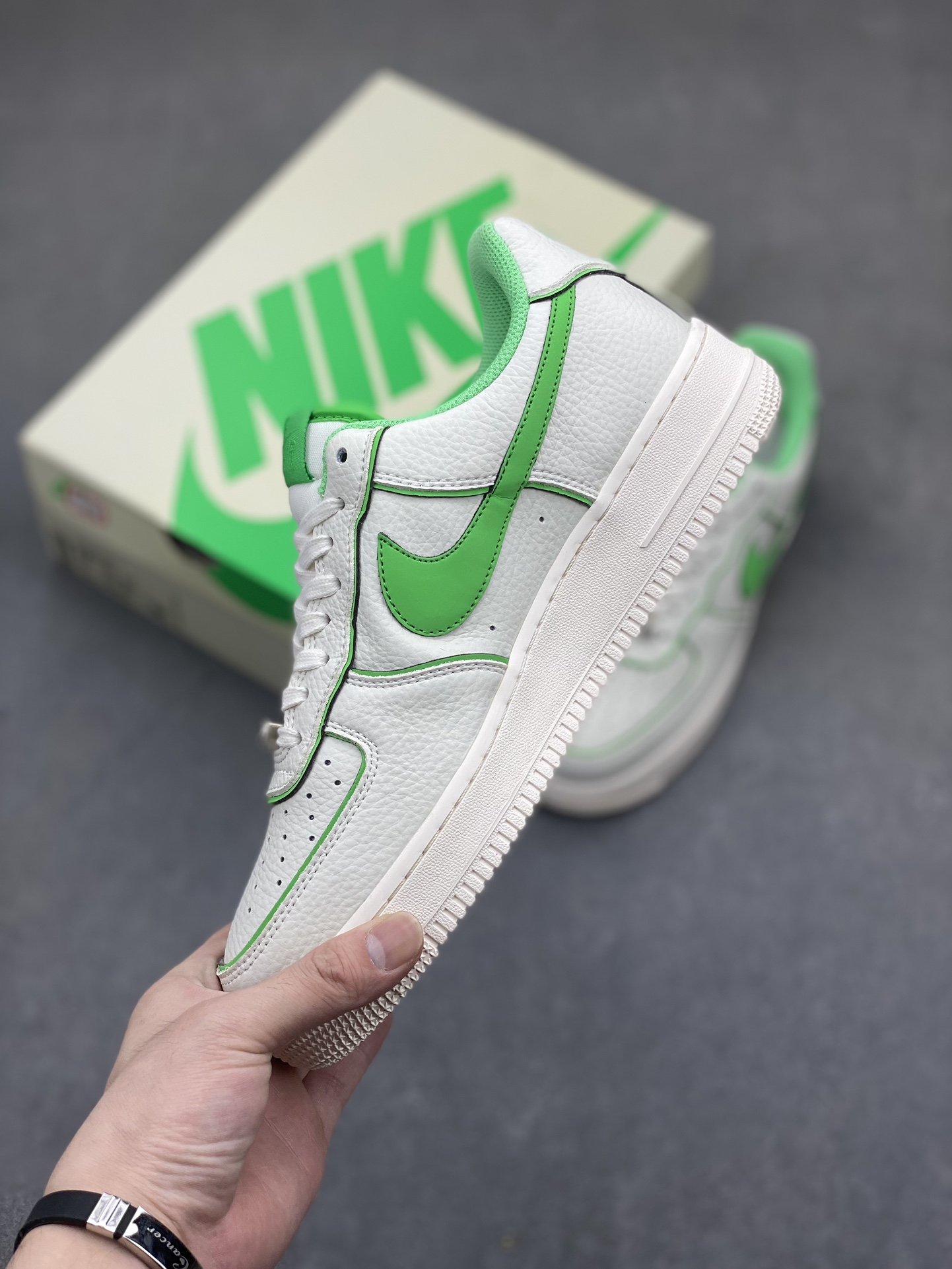 Nike Air Force 1 '07 Low White Green Casual Sneaker Shoes UH8958-022 5 i1717778141 8825 1