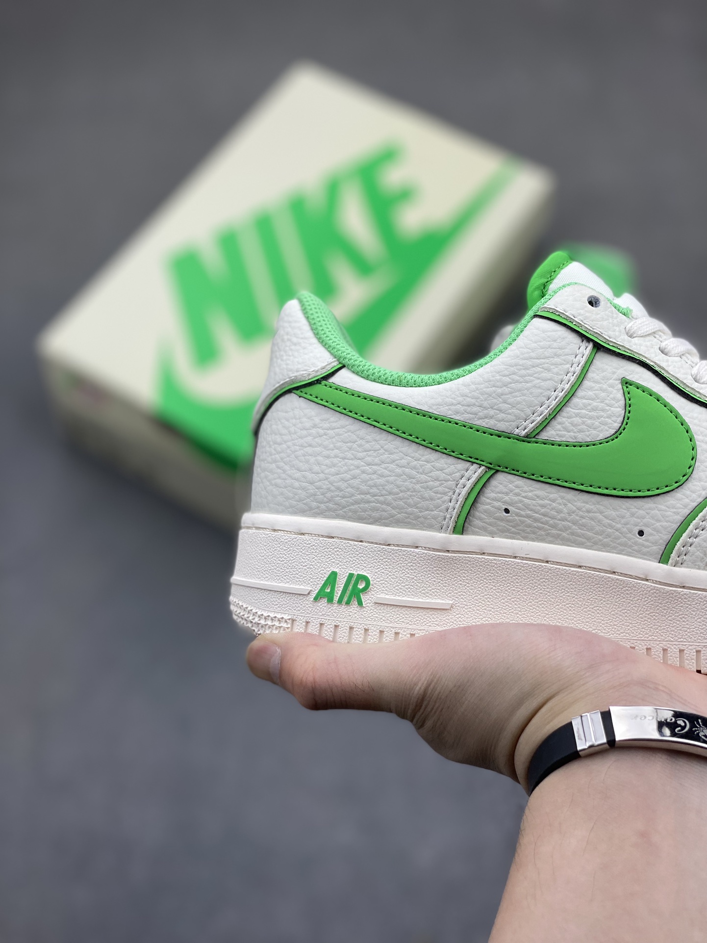 Nike Air Force 1 '07 Low White Green Casual Sneaker Shoes UH8958-022 7 i1717778141 9913 2