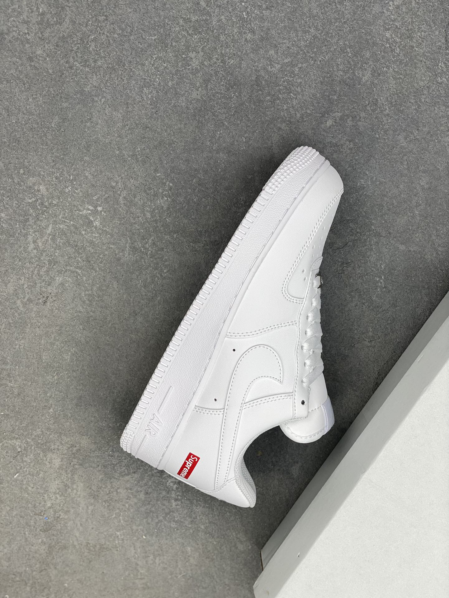 Nike Air Force 1 Low White/White/Crimson Sneakers CW2288-111 8 i1717778388 5112 6