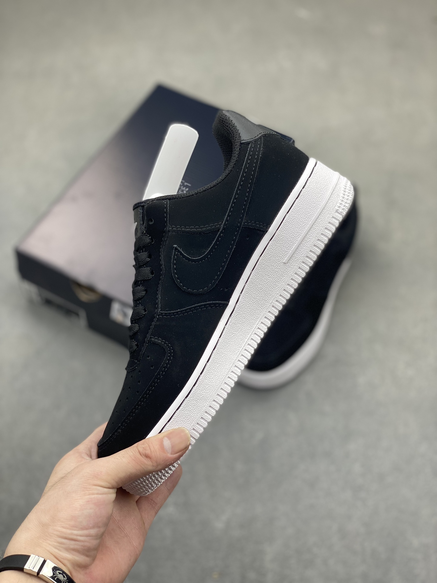 Nike Air Force 1 Low '07 Black/White - Iconic Style & Comfort Sneakers 4 i1718134060 2155 5