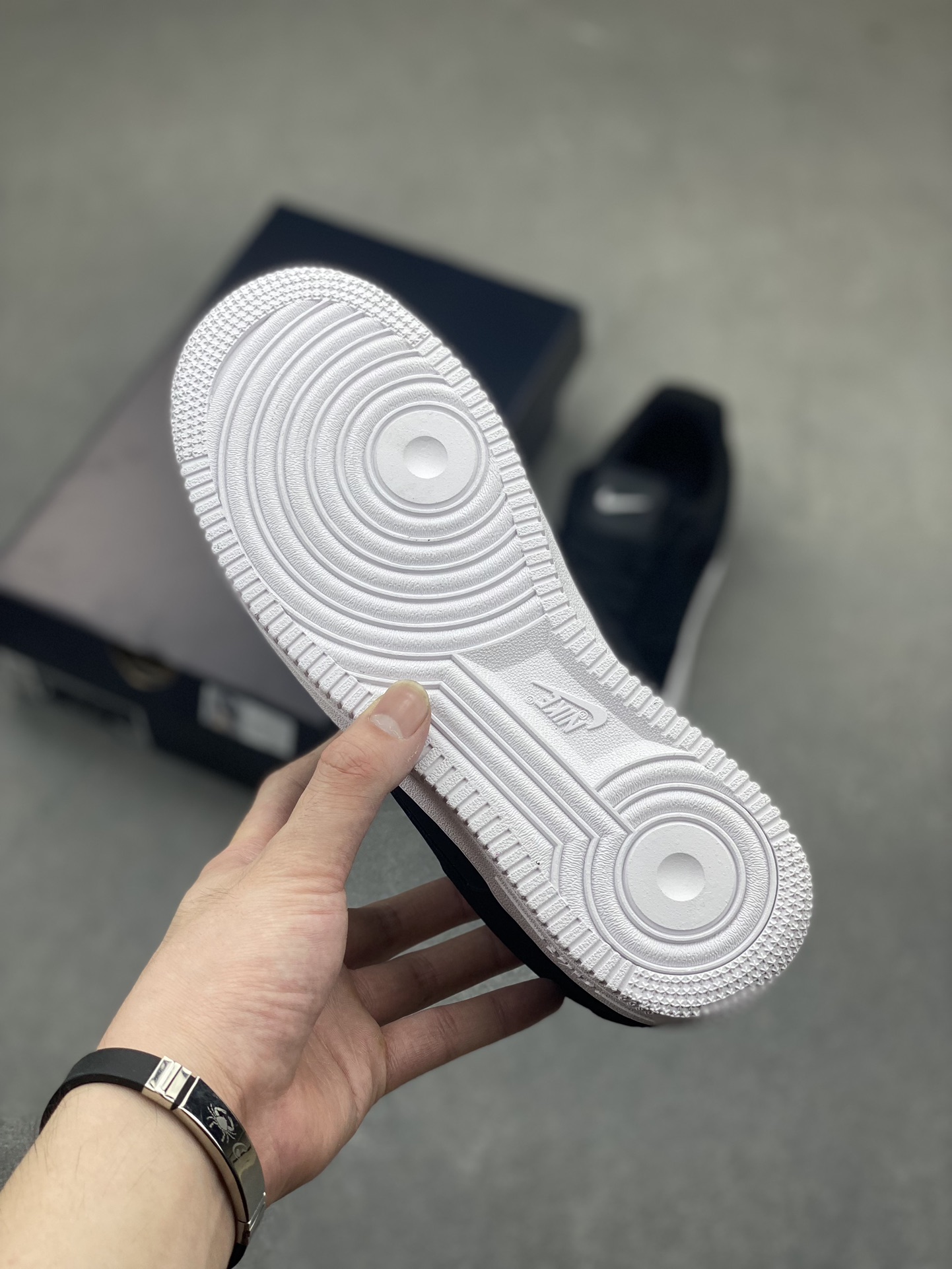 Nike Air Force 1 Low '07 Black/White - Iconic Style & Comfort Sneakers 7 i1718134060 5362 3