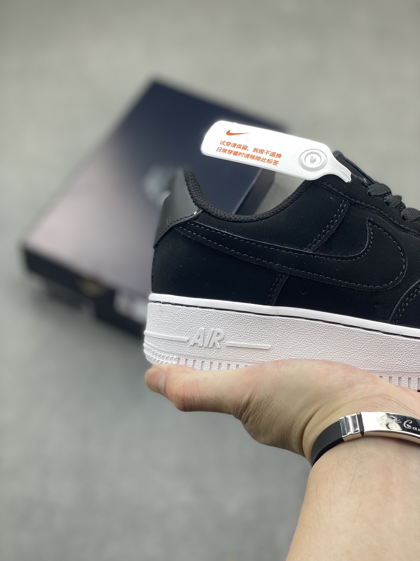 Nike Air Force 1 Low '07 Black/White - Iconic Style & Comfort Sneakers 6 i1718134060 7305 7