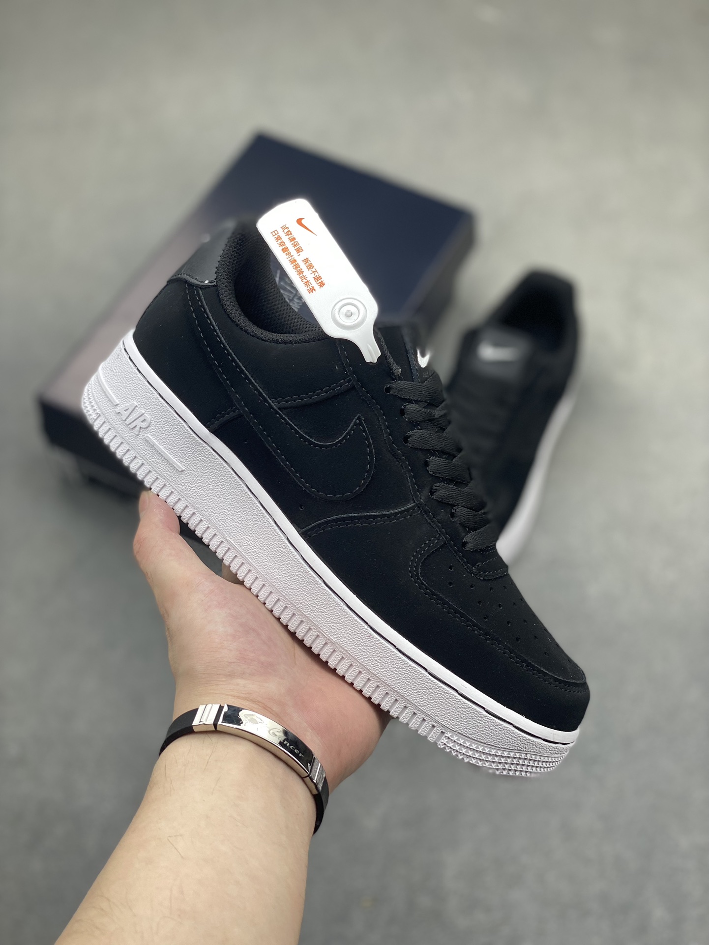 Nike Air Force 1 Low '07 Black/White - Iconic Style & Comfort Sneakers 2 i1718134060 8622 6