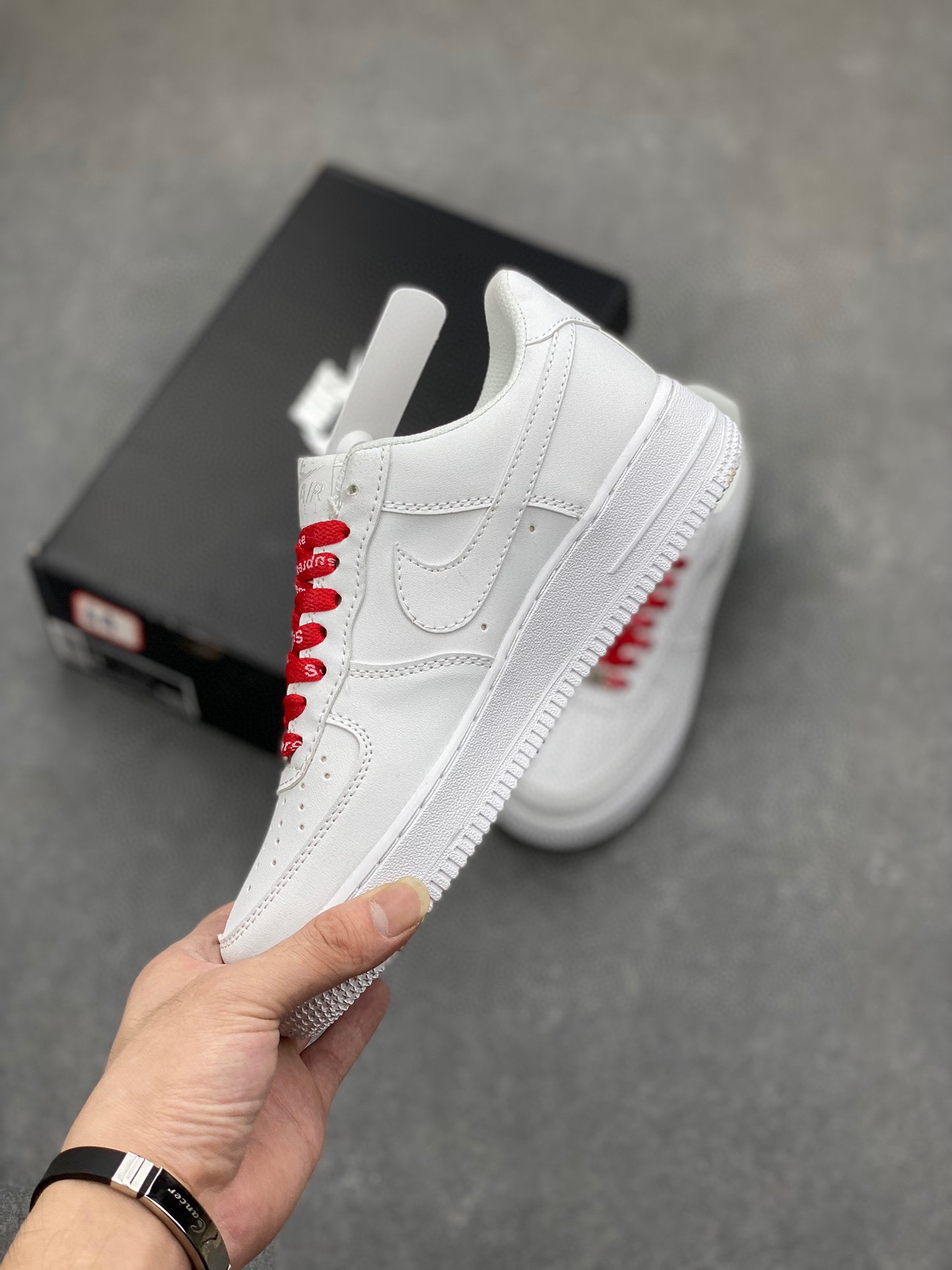 Nike Air Force 1 Low x Supreme White CU9225-100 Sneakers 4 i1718224283 1857 4