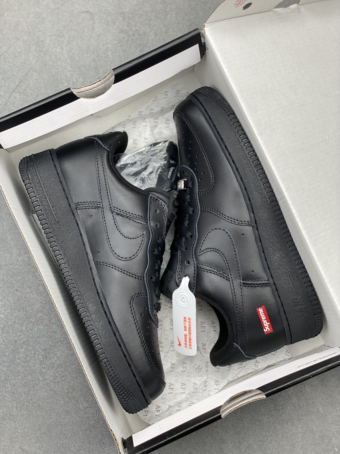Nike Air Force 1 Low Supreme Black CU9225-001 Men's Sneakers 10 i1718388911 6064 4