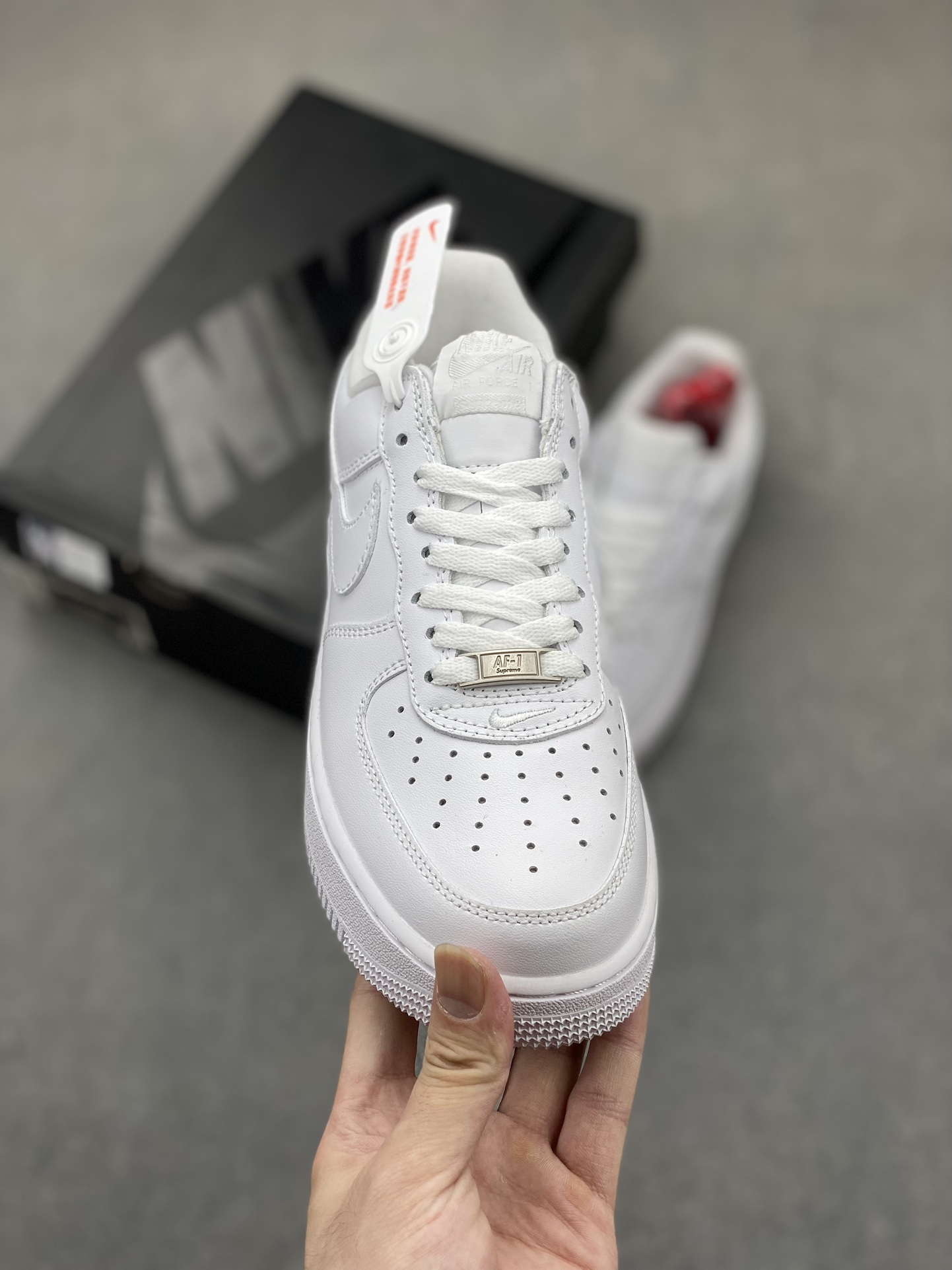 Nike Air Force 1 x Supreme White CU9225-100 Original Quality Sneakers 3 i1718388941 6149 6
