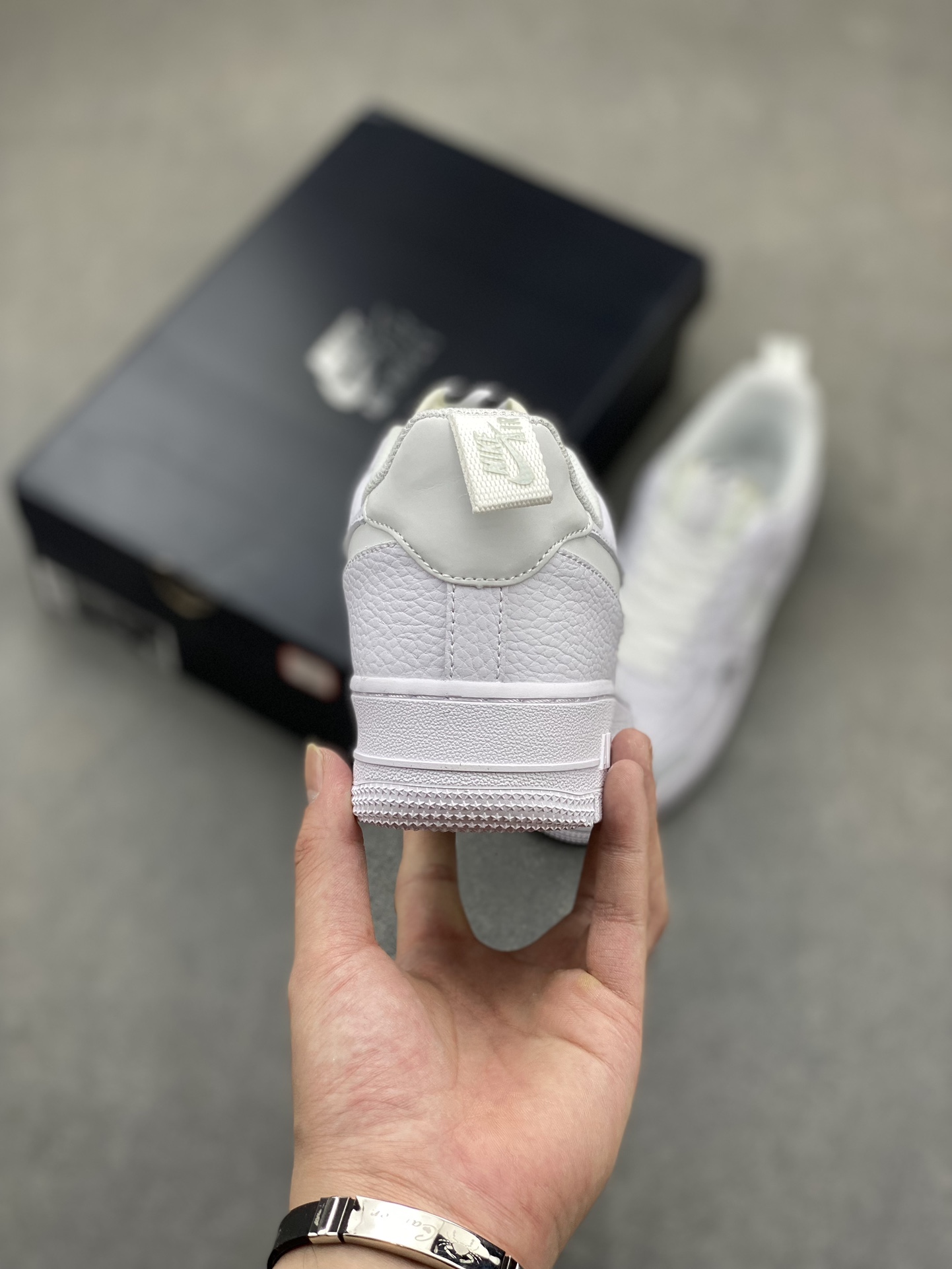 Nike Air Force 1 Premium White Low-Top Sneakers - Limited Edition 5 i1718388990 3100 7