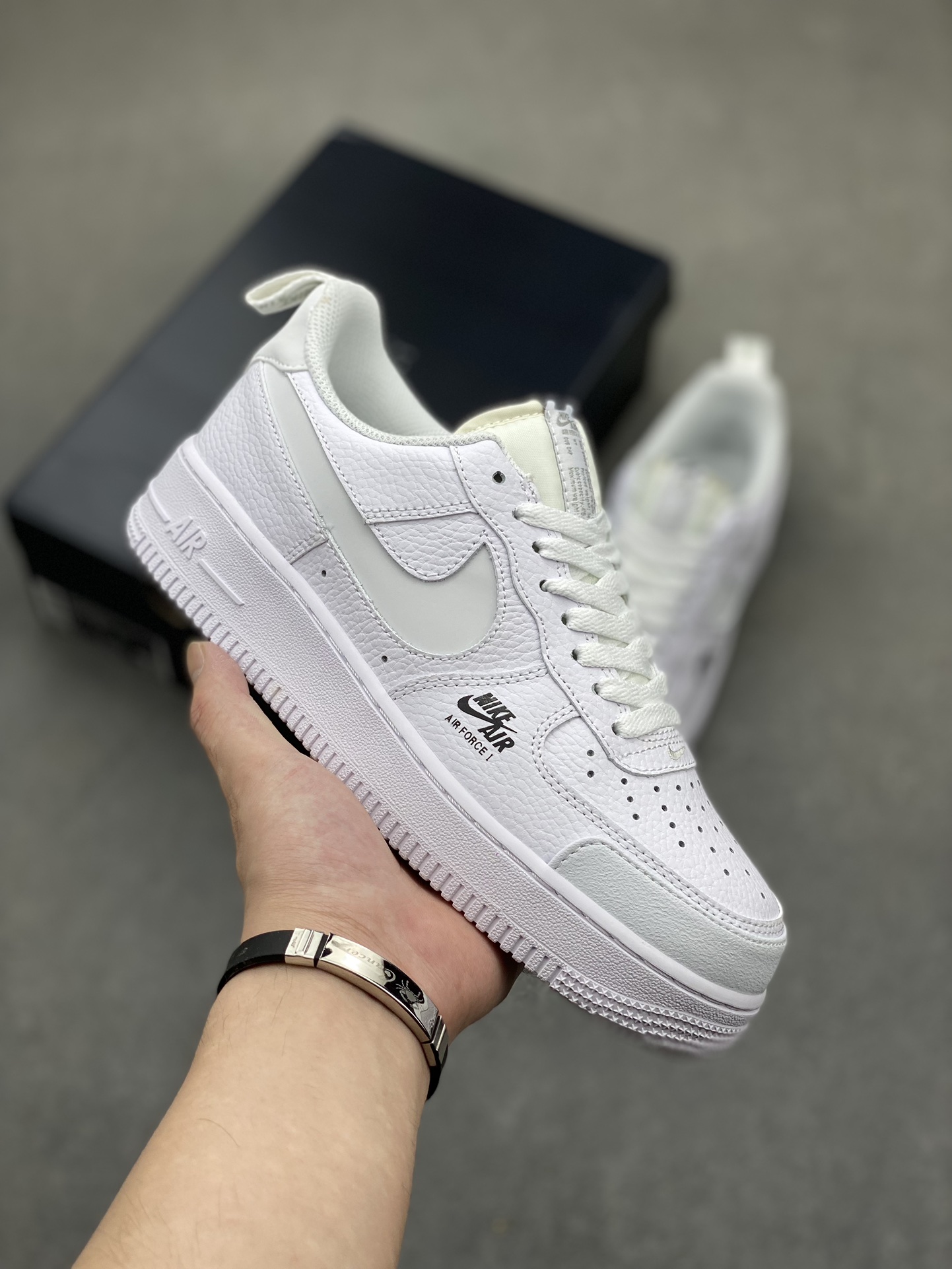 Nike Air Force 1 Premium White Low-Top Sneakers - Limited Edition 2 i1718388990 9445 0