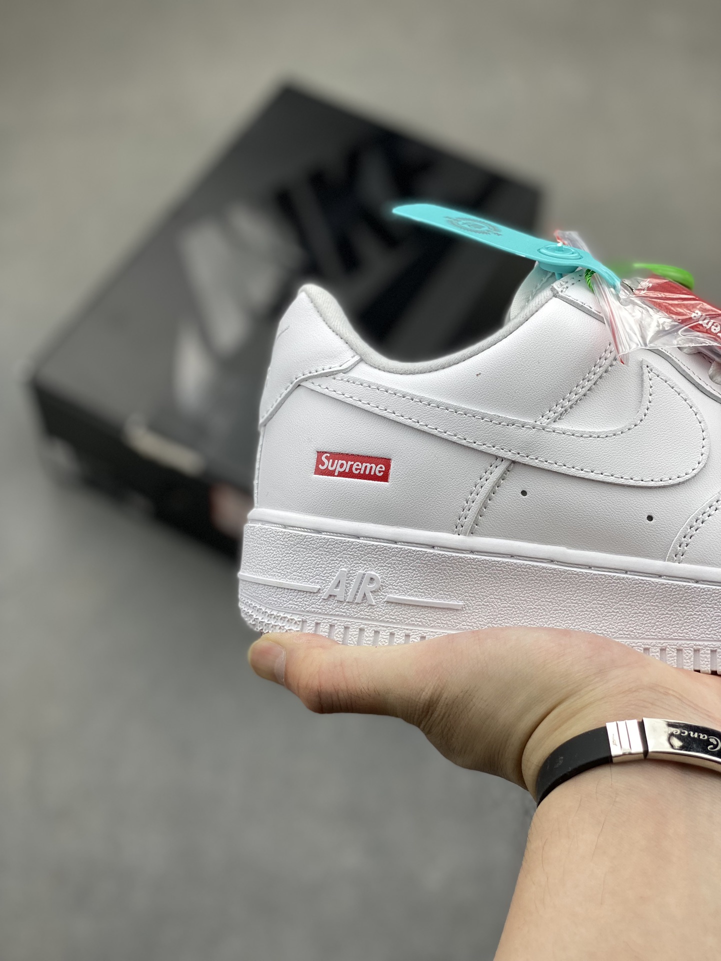 Nike Air Force 1 Low Supreme White CU9225-100 Lifetime Warranty 6 i1718389184 7954 0
