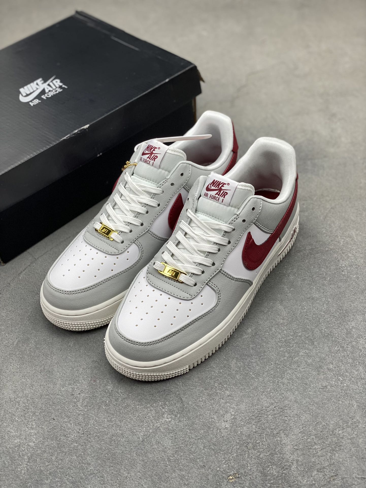 Nike Air Force 1 Low Casual Sneakers - Style & Comfort Combined 9 i1718389525 1078 4