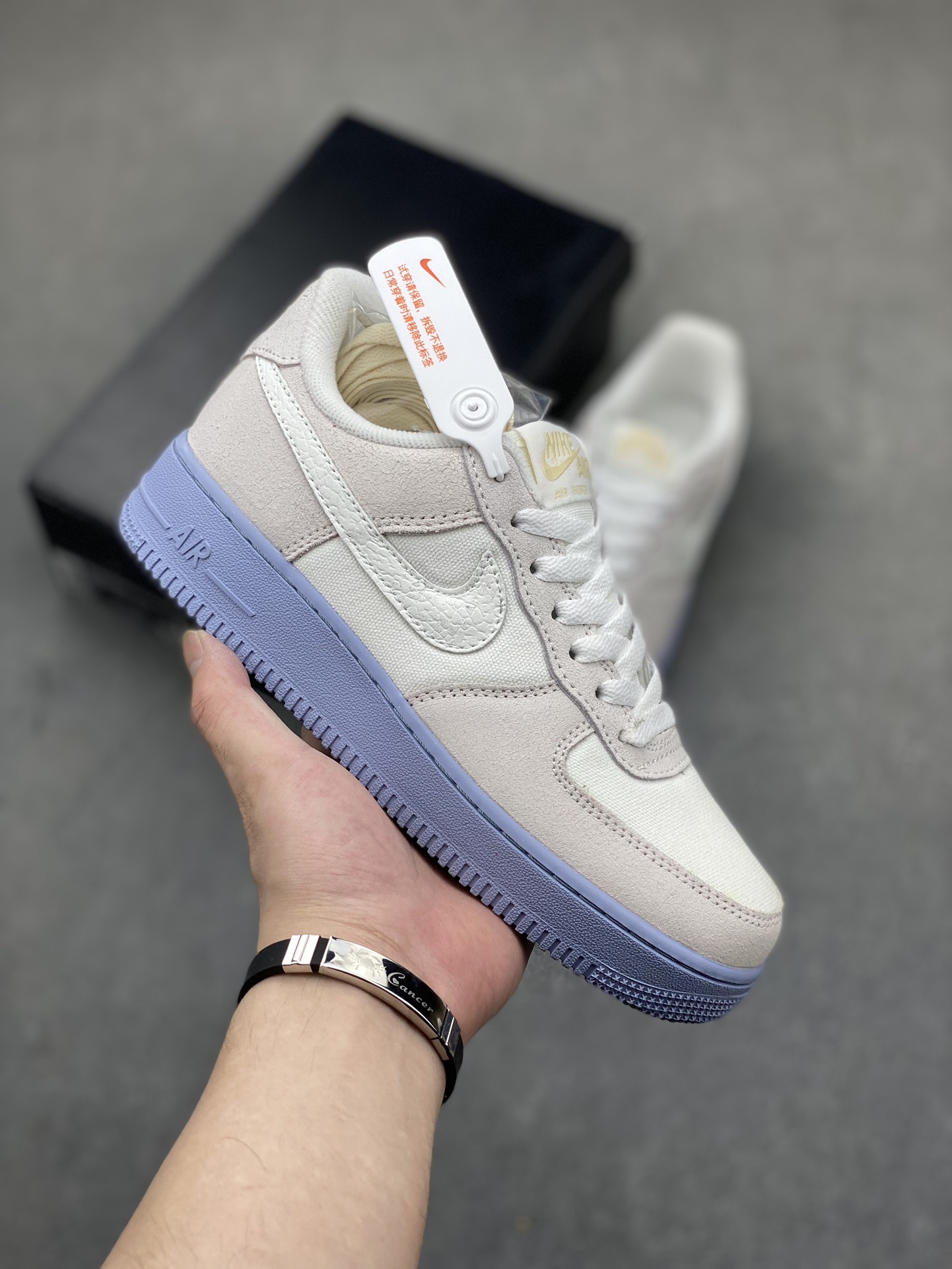 Nike Air Force 1 Low: Iconic Style, All-Day Comfort, and Full-Length Air Cushioning 2 i1718476898 2156 5